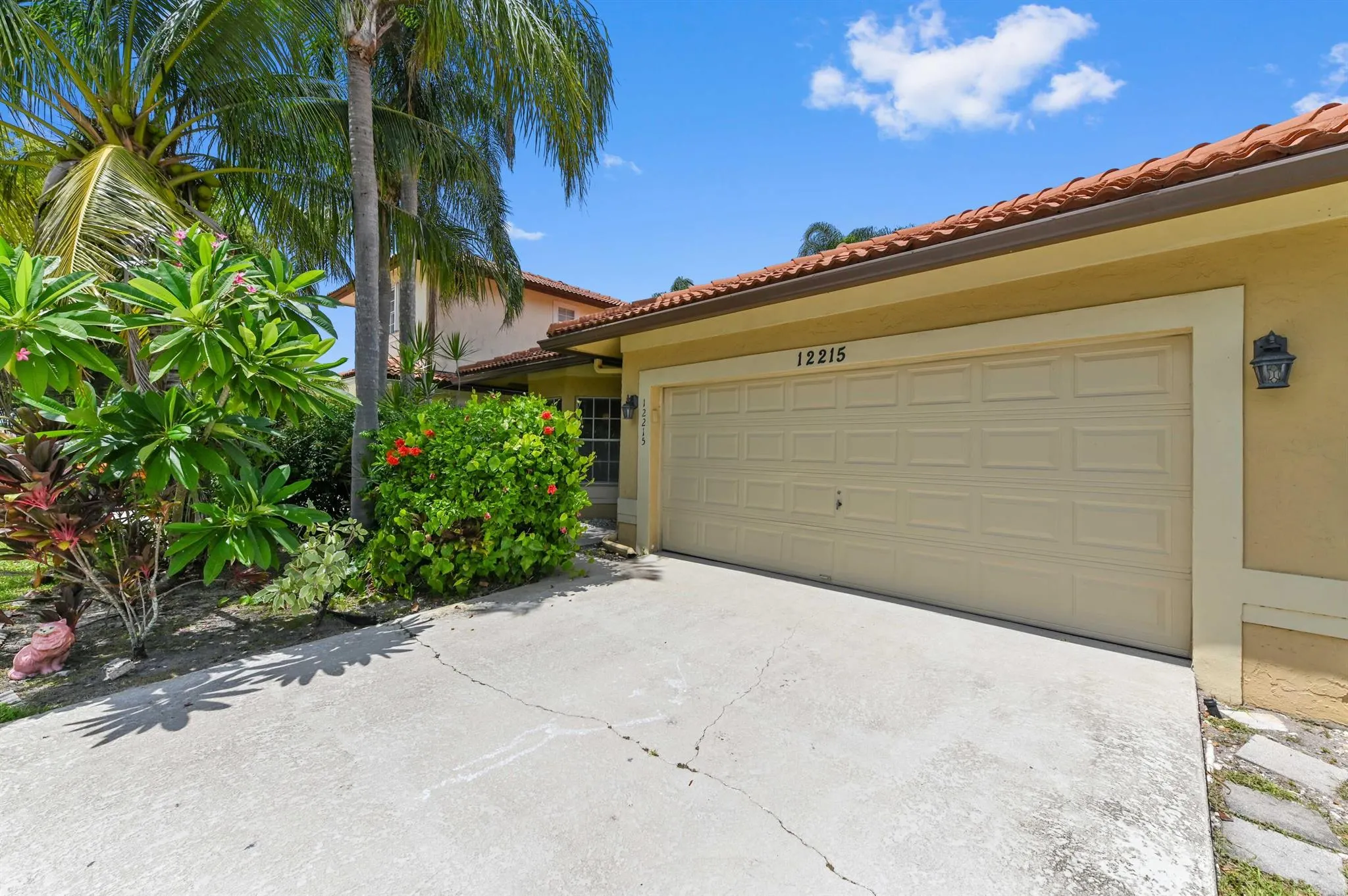 12215 Brisbane Lane