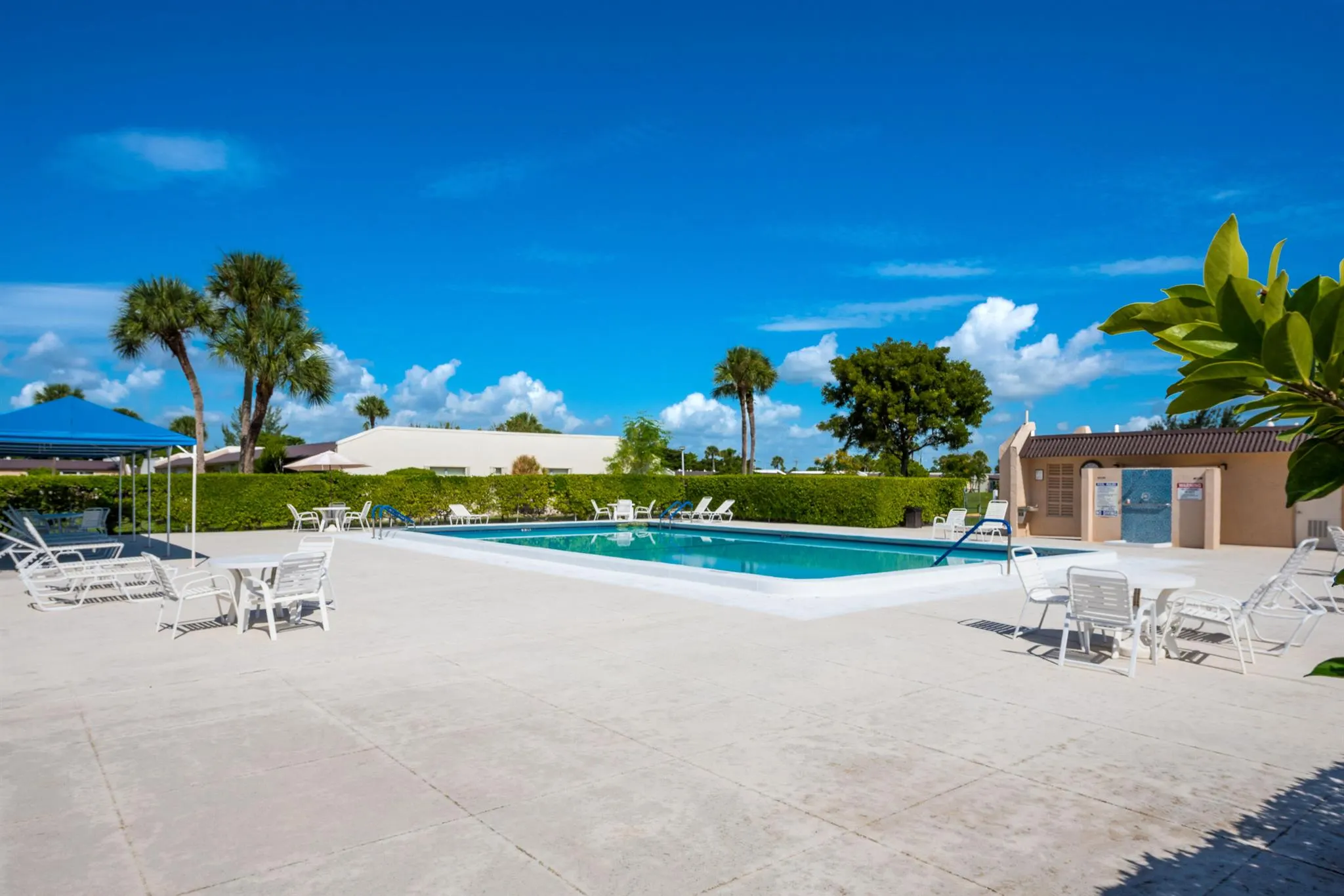 150 Lake Meryl Drive, #143