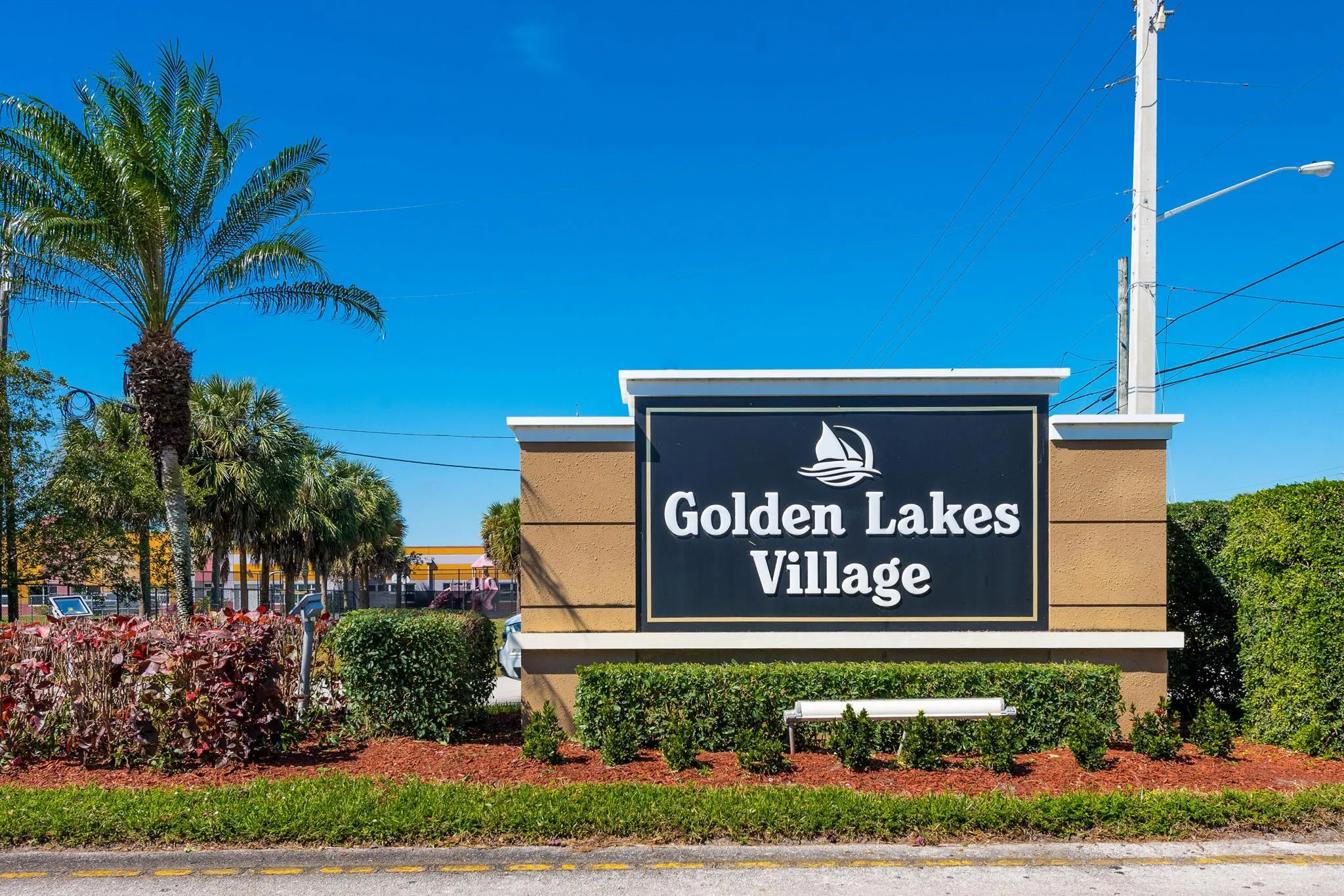 150 Lake Meryl Drive, #143