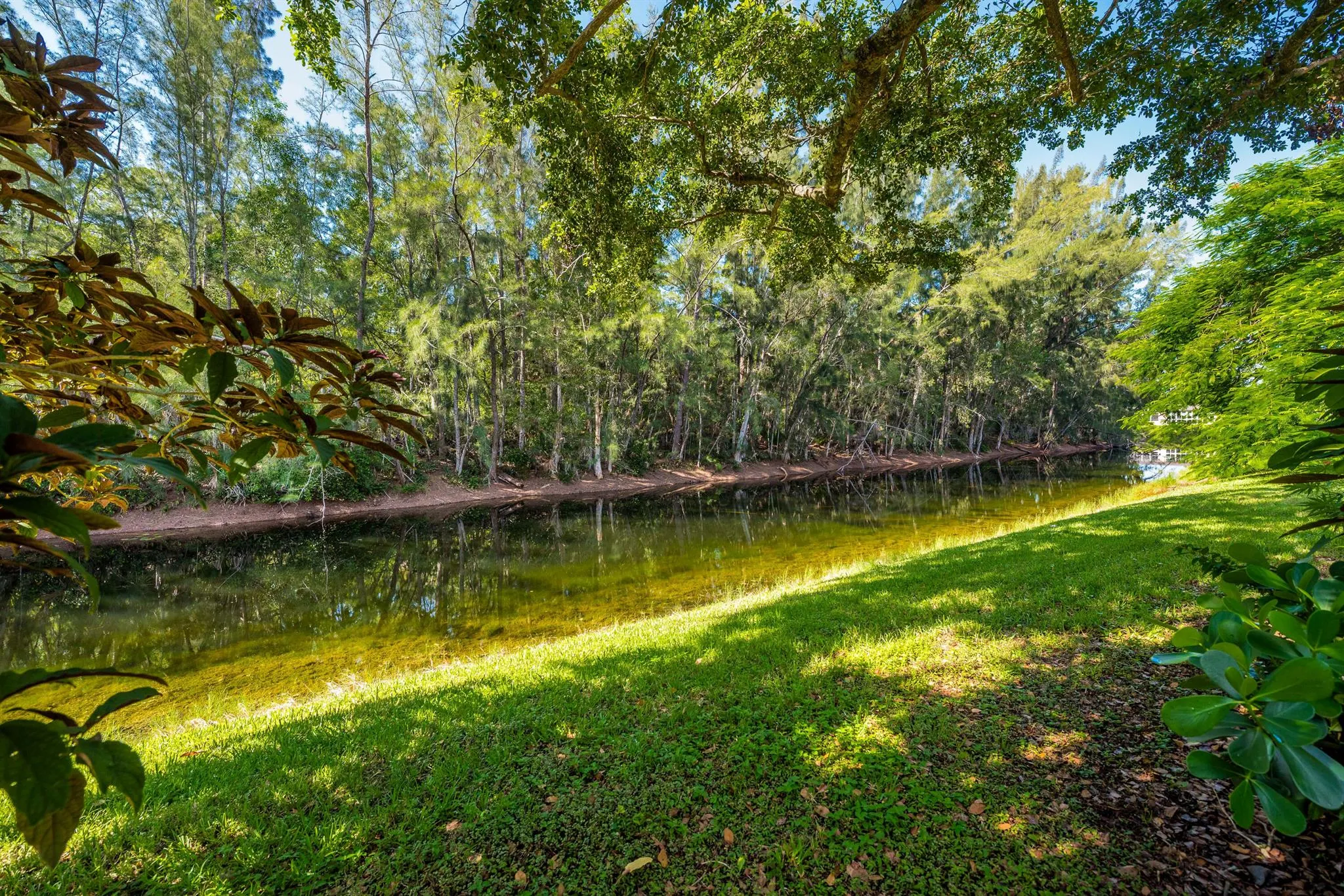 150 Lake Meryl Drive, #143