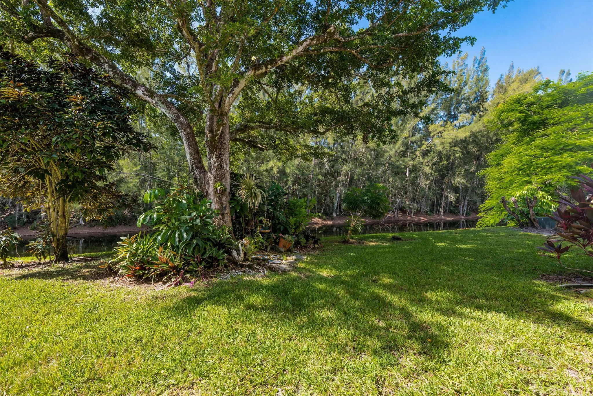 150 Lake Meryl Drive, #143