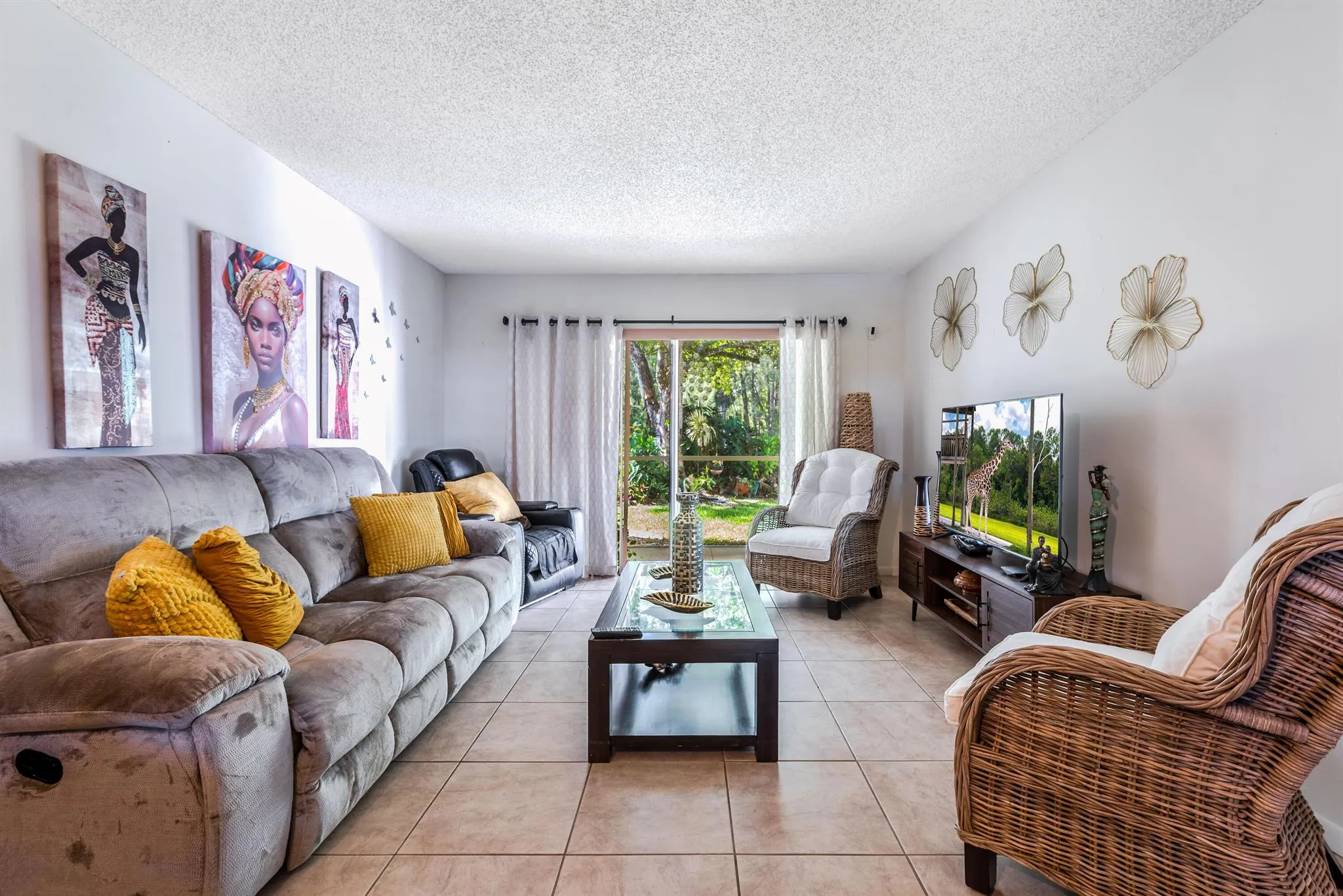 150 Lake Meryl Drive, #143