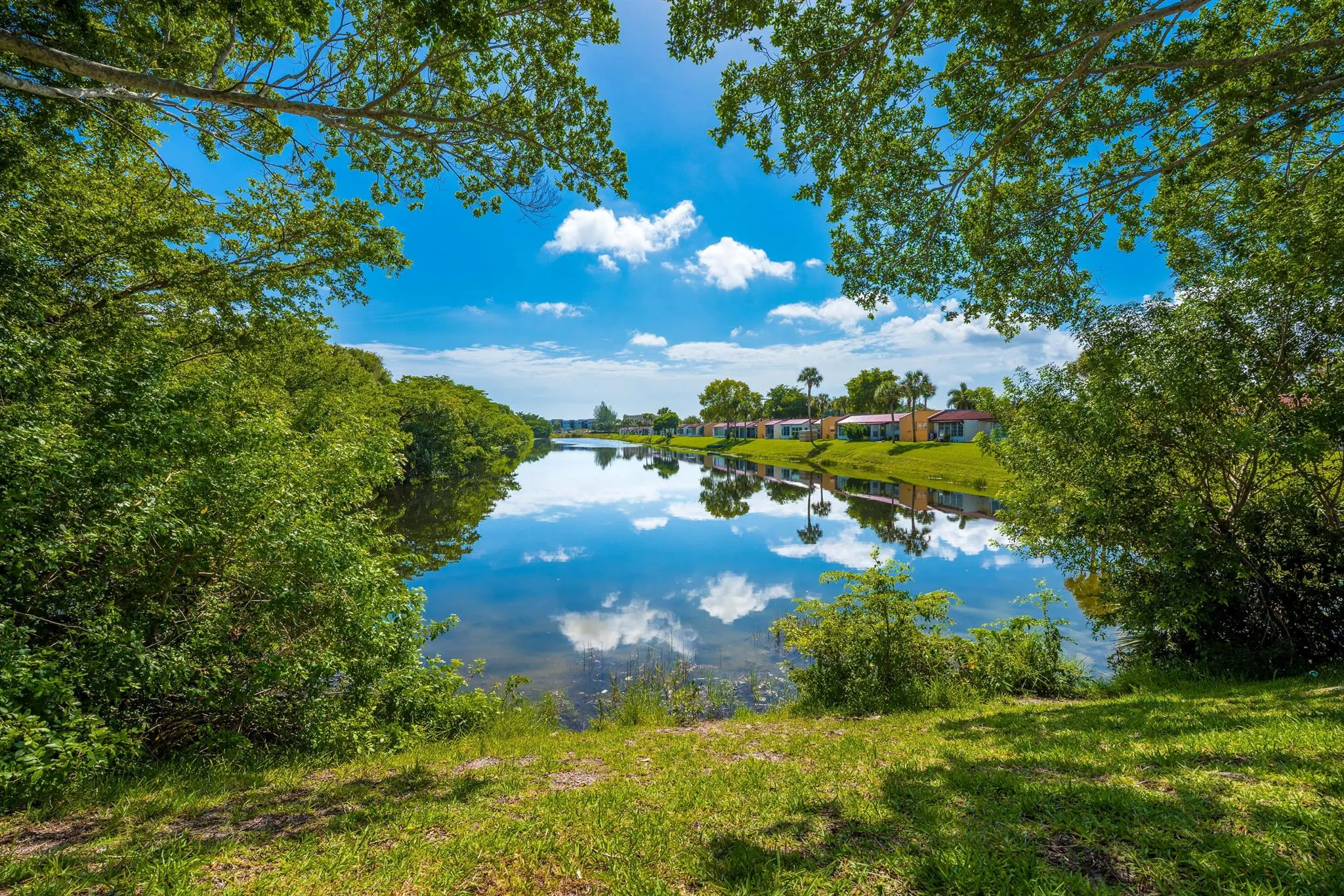 150 Lake Meryl Drive, #143