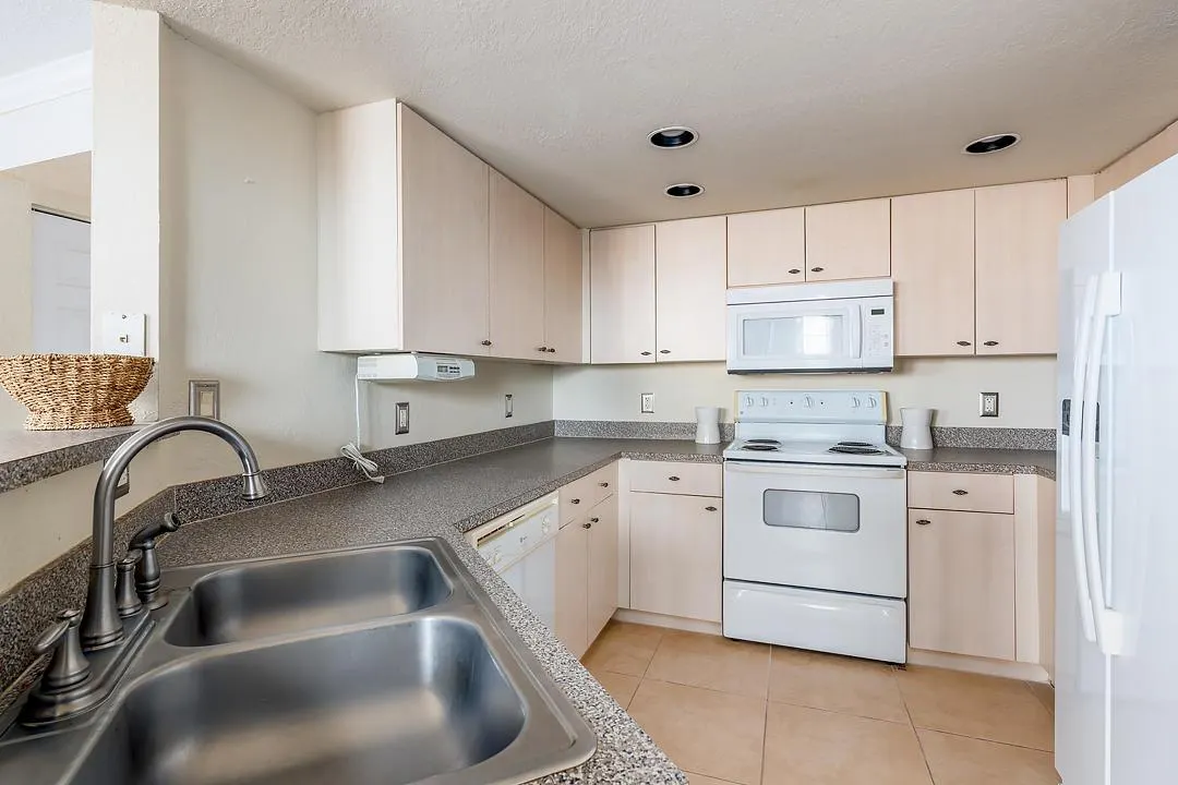 1801 N Flagler Drive, #614