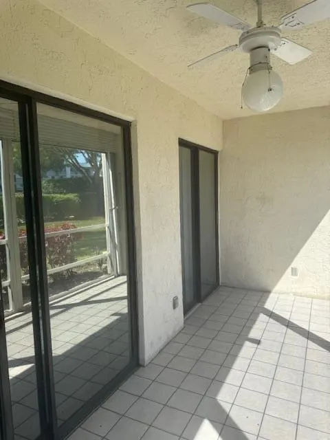3154 Via Poinciana, #114