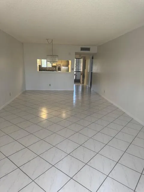 3154 Via Poinciana, #114