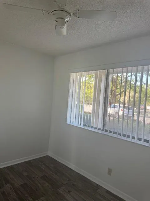 3154 Via Poinciana, #114