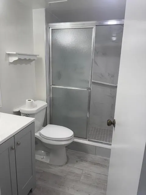 3154 Via Poinciana, #114