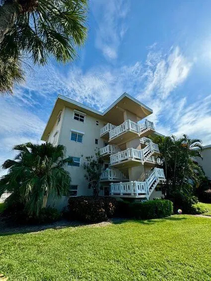 2615 S Garden Drive, #101