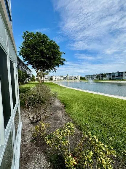 2615 S Garden Drive, #101