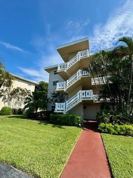 2615 S Garden Drive, #101