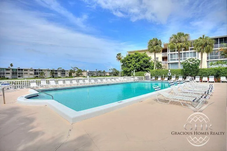 2615 S Garden Drive, #101