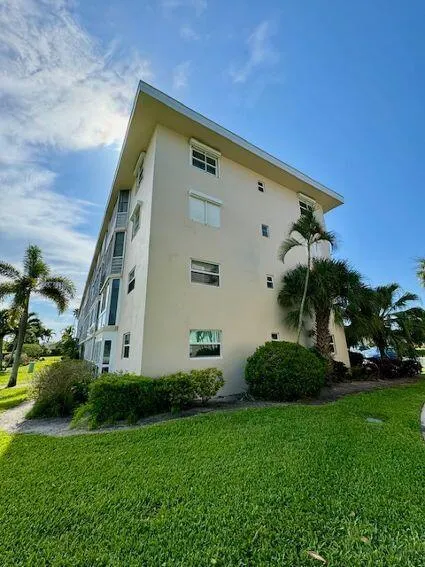 2615 S Garden Drive, #101