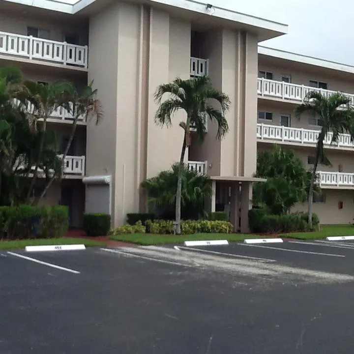 2615 S Garden Drive, #101