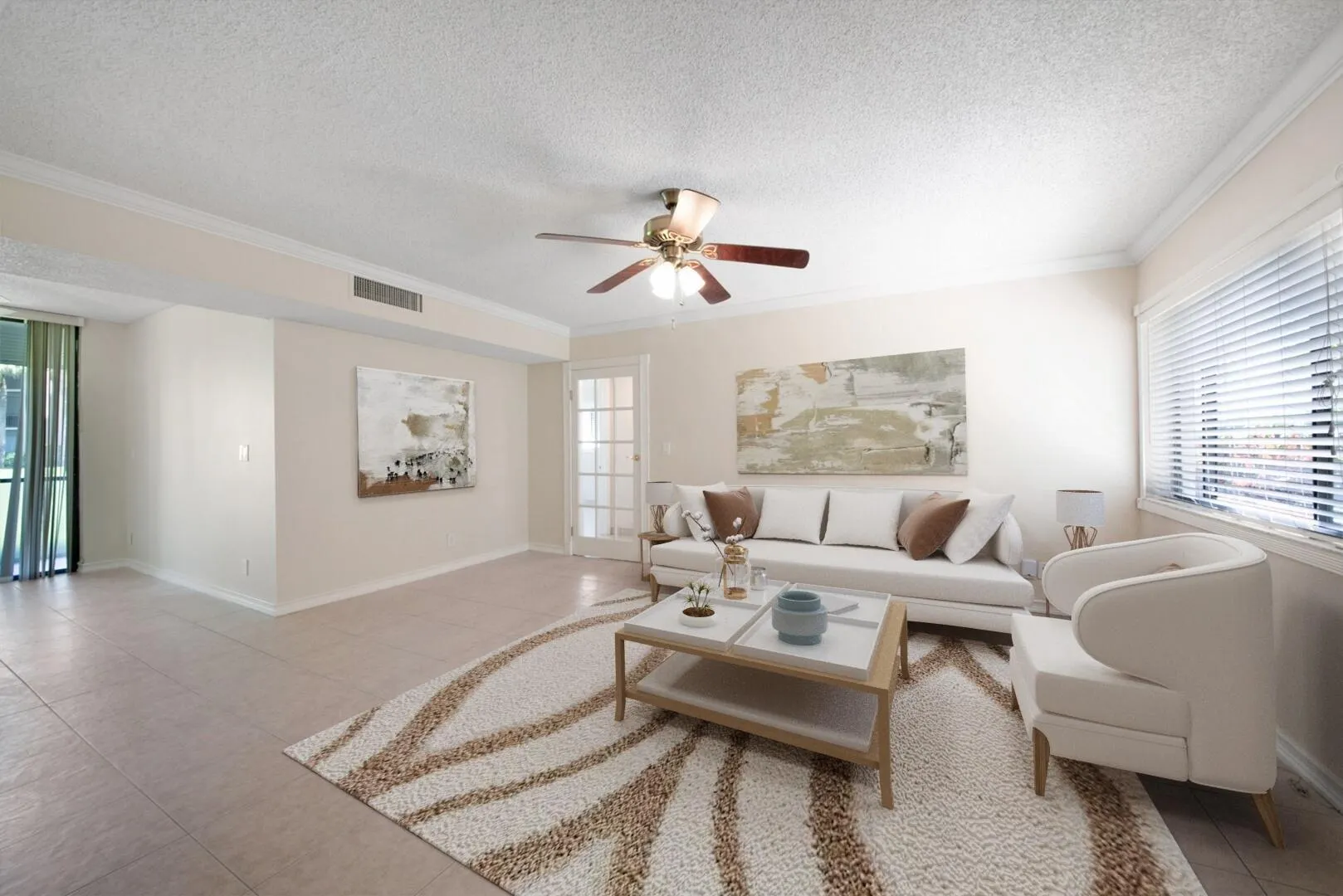 5310 Las Verdes Circle, #118