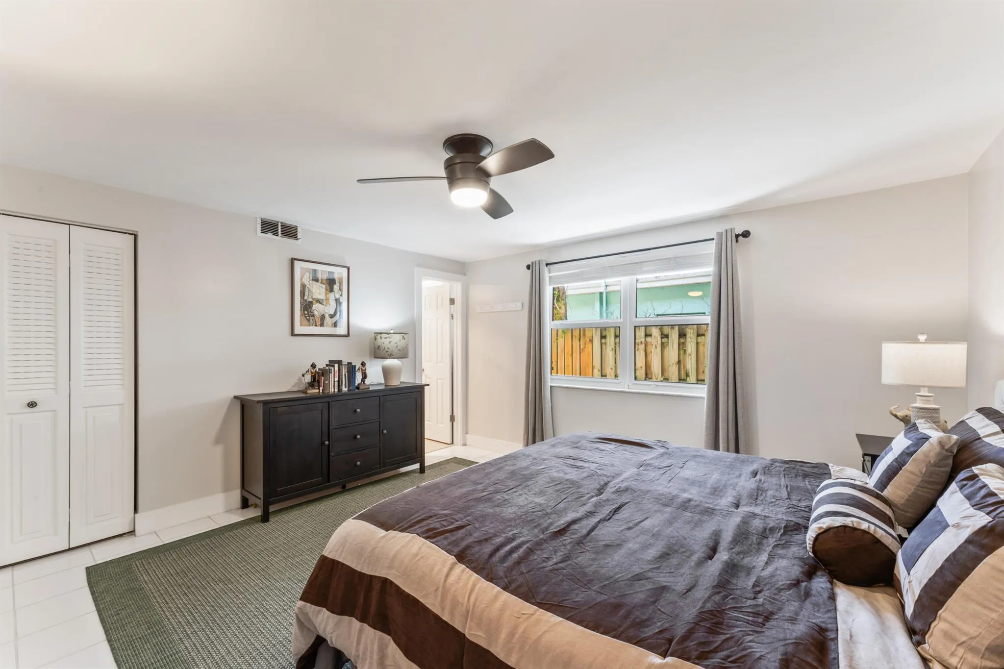 720 N Dixie Highway, #303
