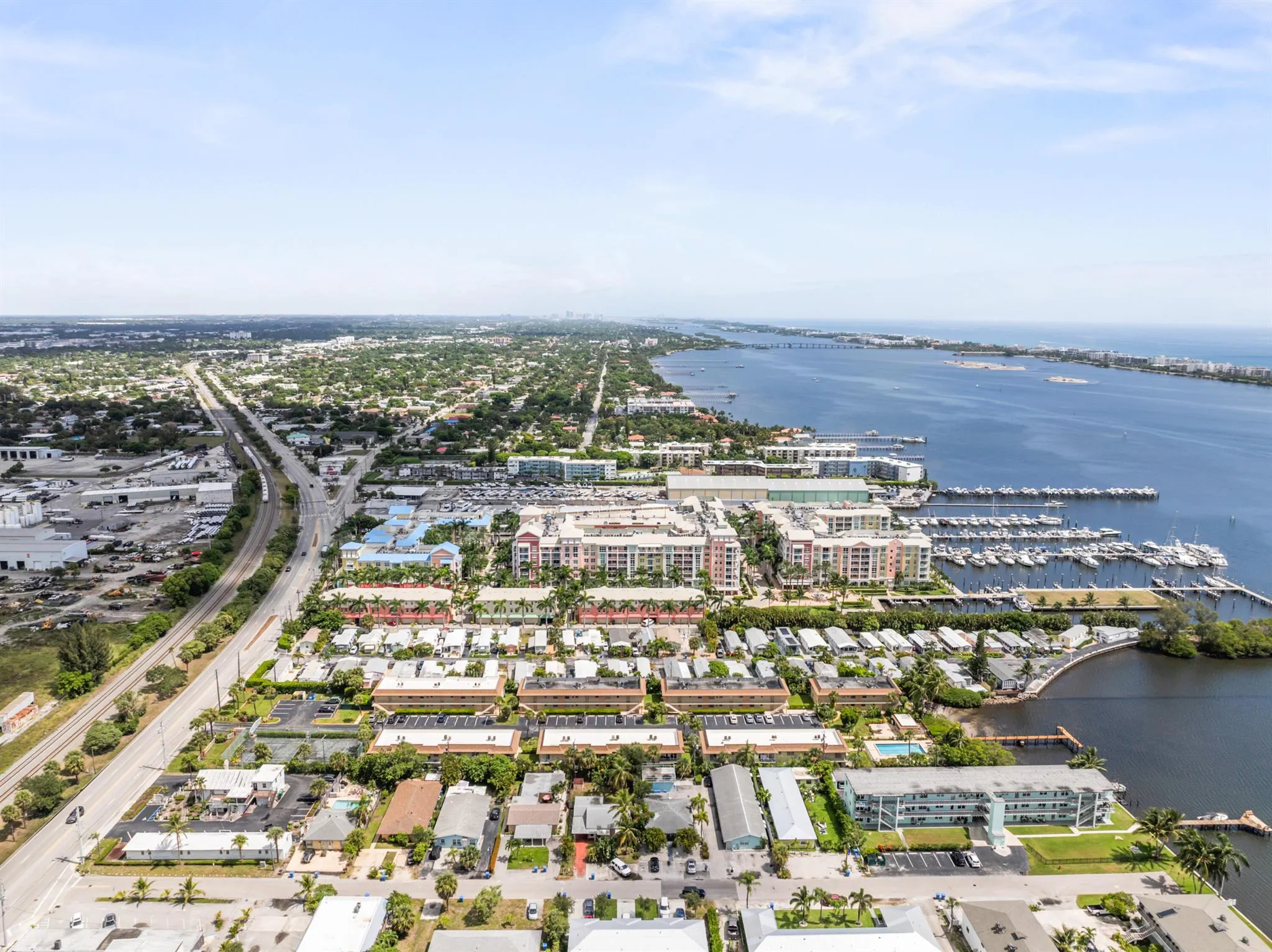 720 N Dixie Highway, #303