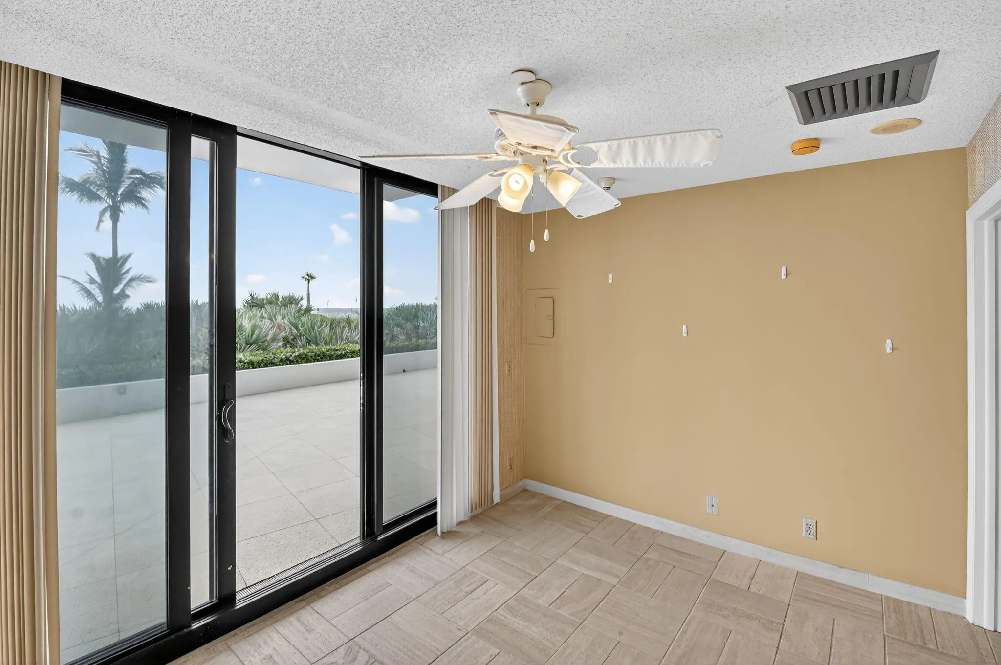 1500 S Ocean Boulevard, #1603/04