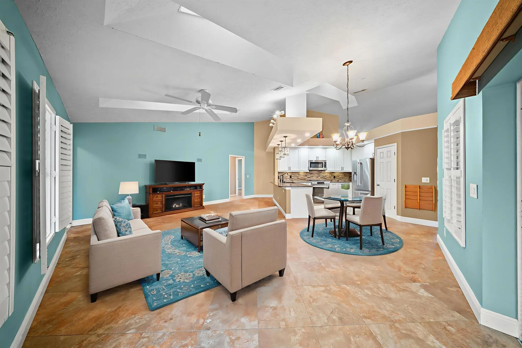 412 SW Mimosa Cove