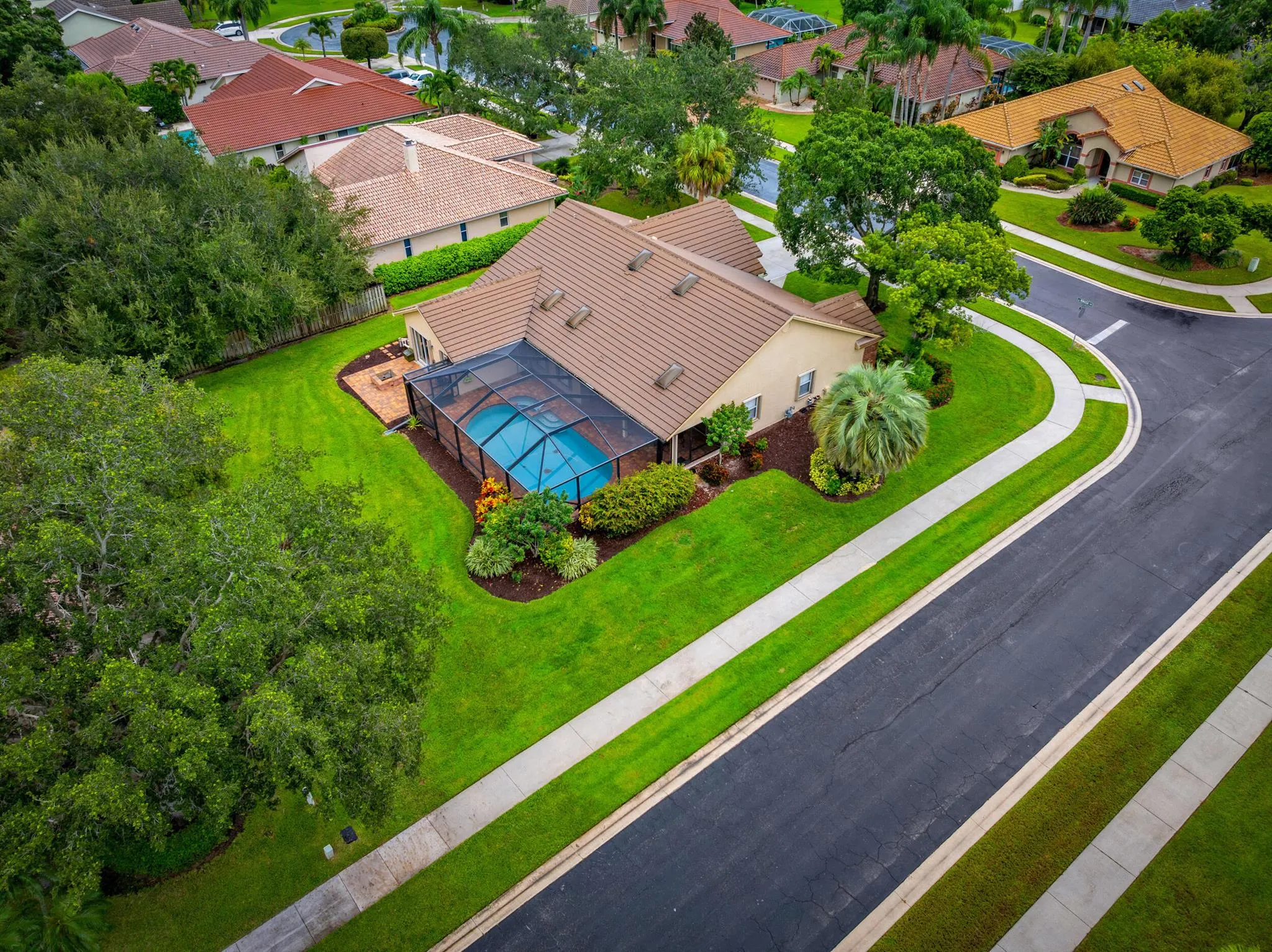 412 SW Mimosa Cove
