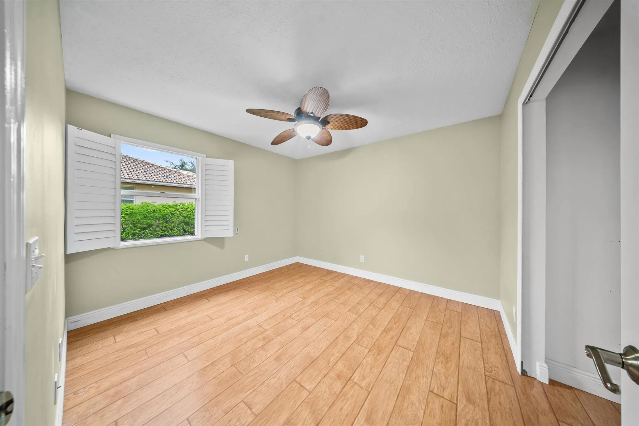 412 SW Mimosa Cove