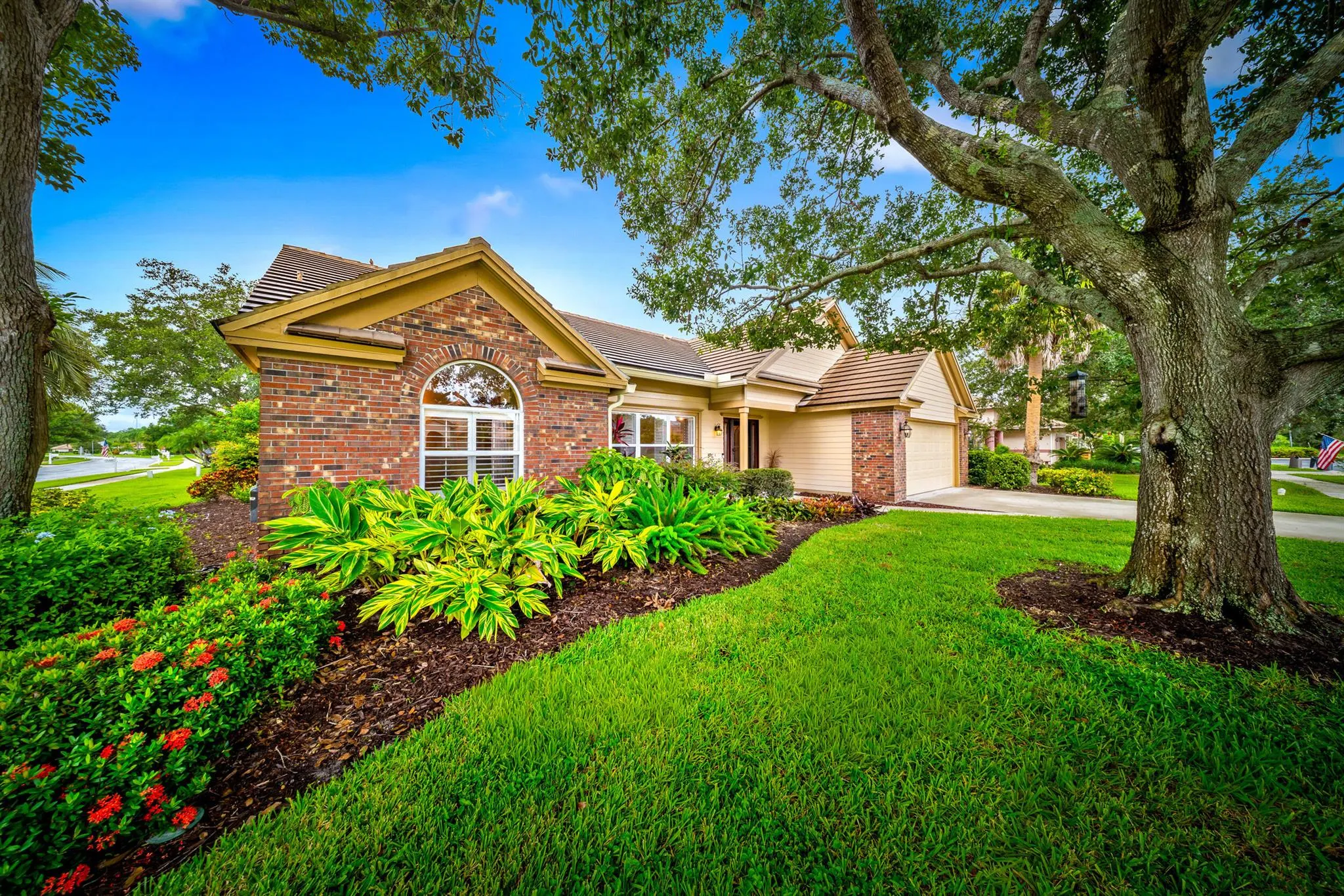 412 SW Mimosa Cove
