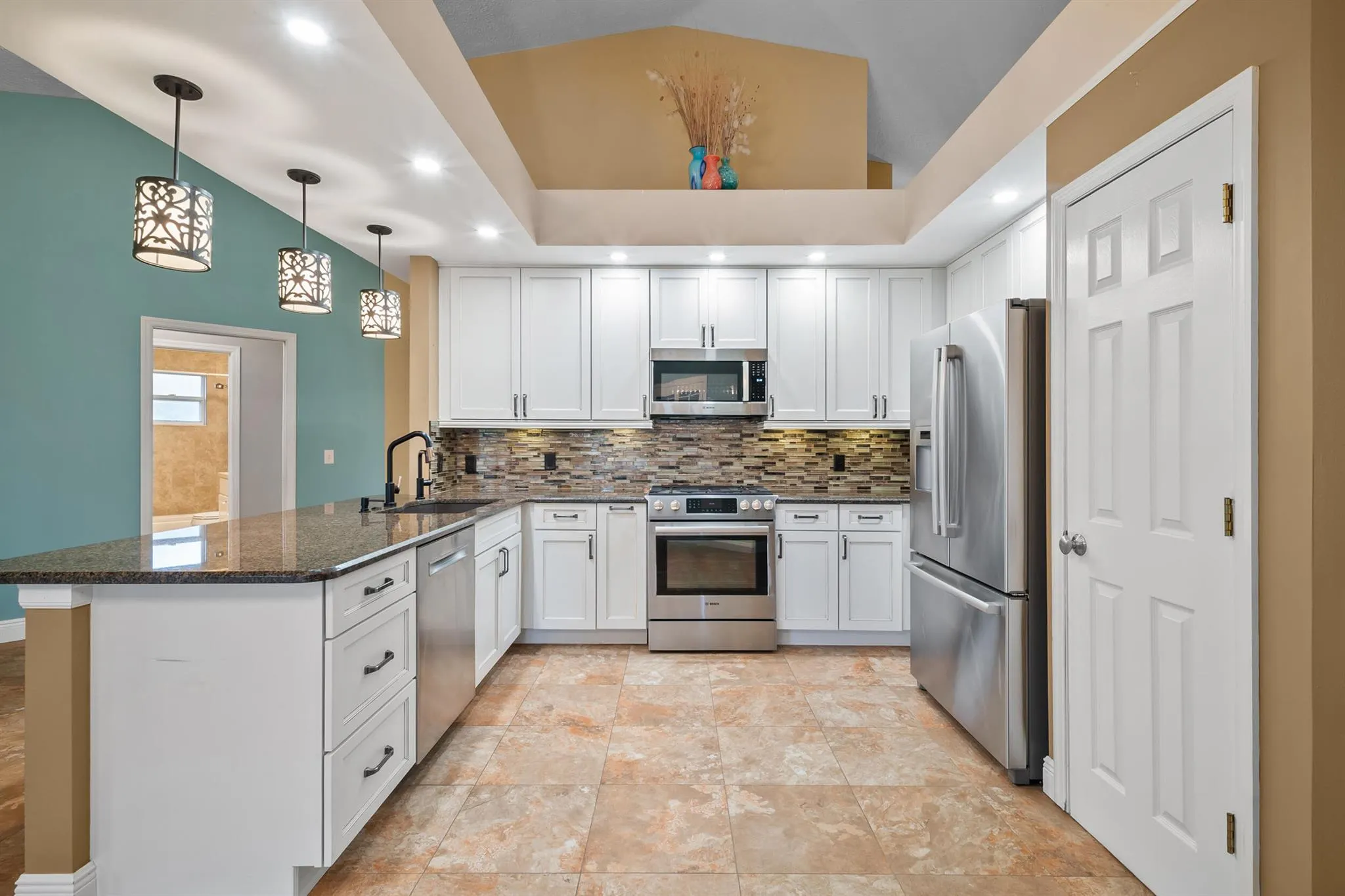 412 SW Mimosa Cove