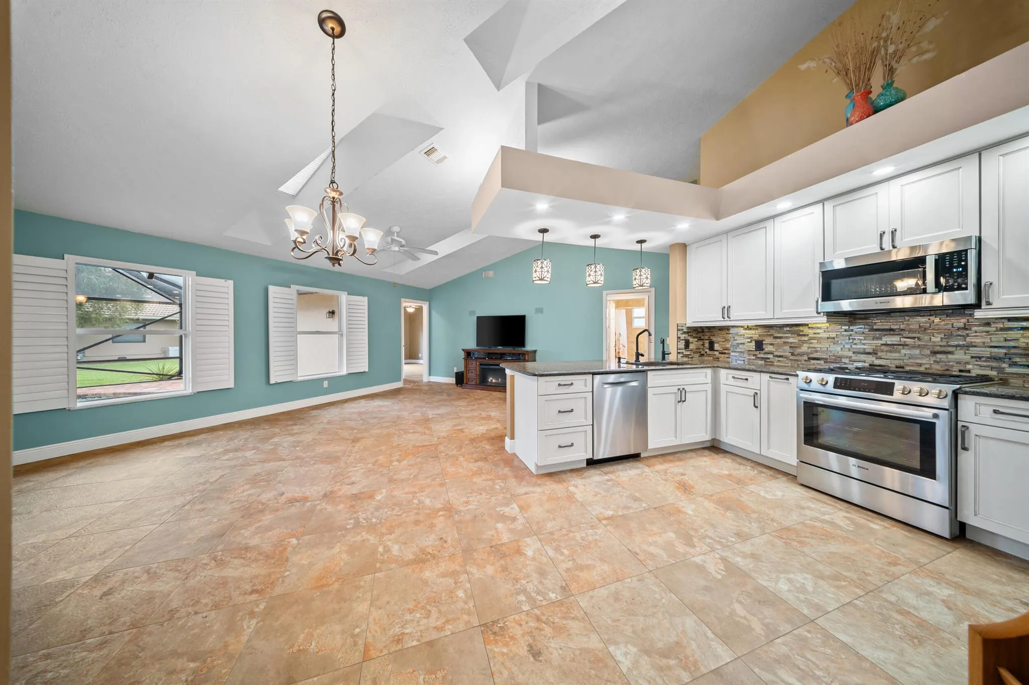 412 SW Mimosa Cove