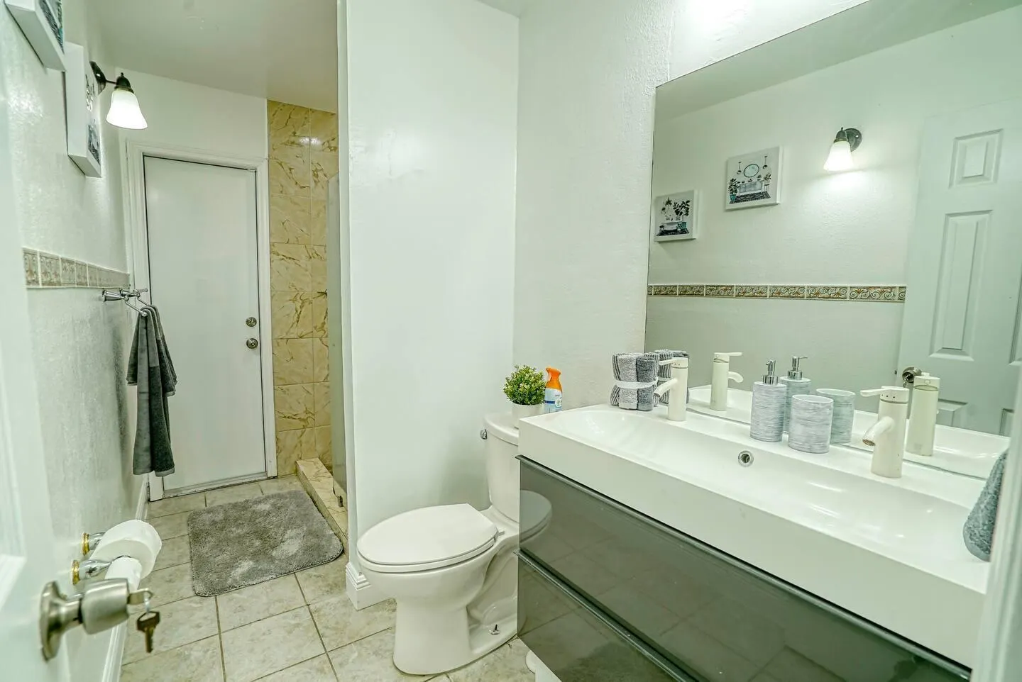 11910 NW 38th Place