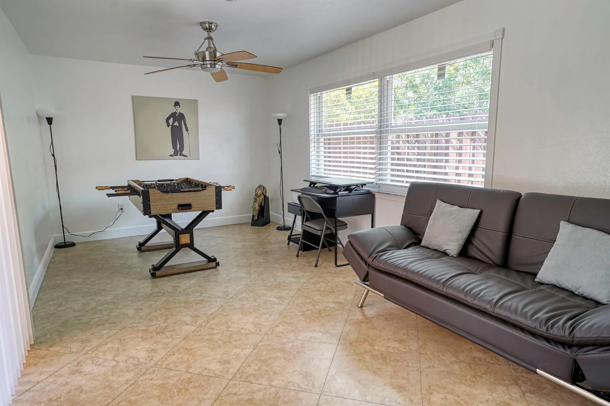 11910 NW 38th Place