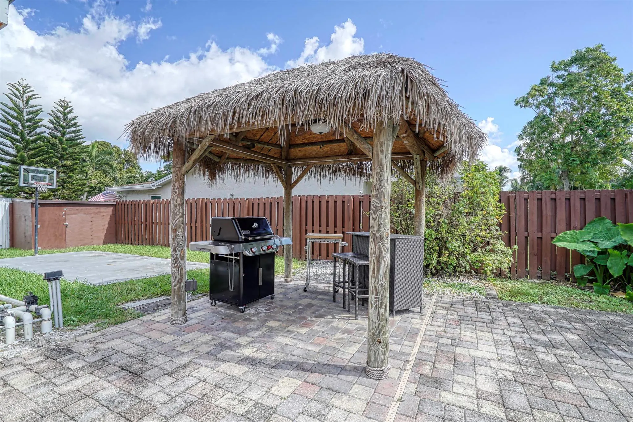 11910 NW 38th Place