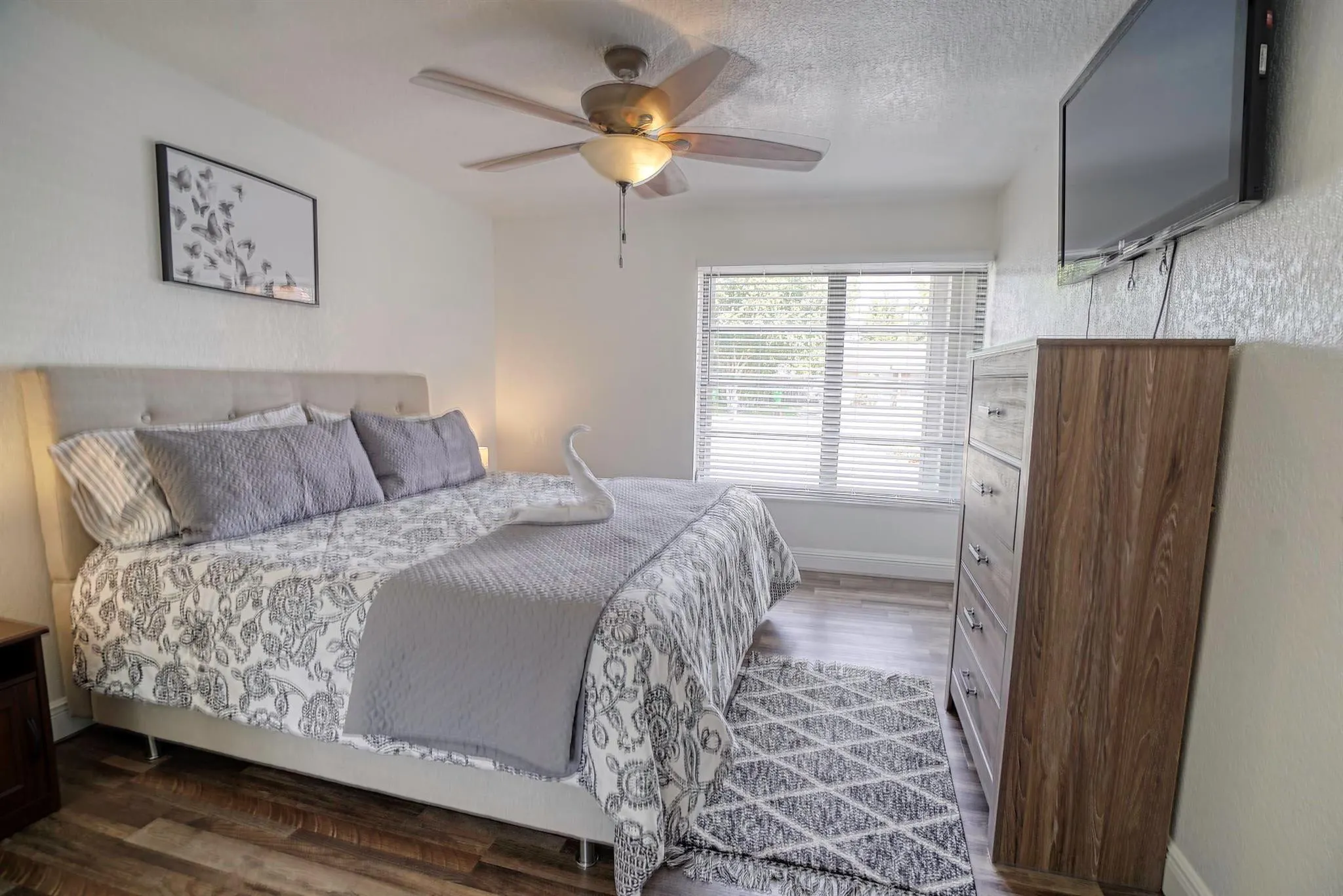 11910 NW 38th Place