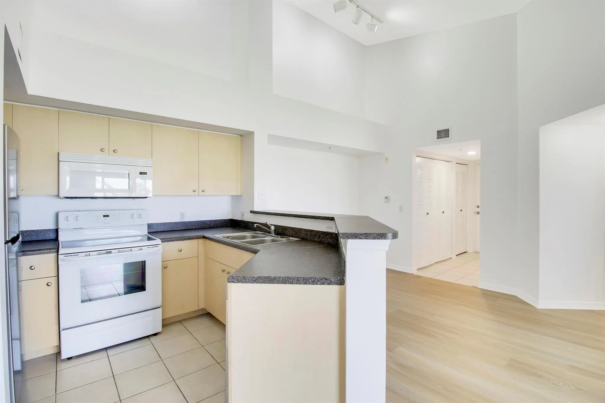 4151 San Marino Boulevard, #304