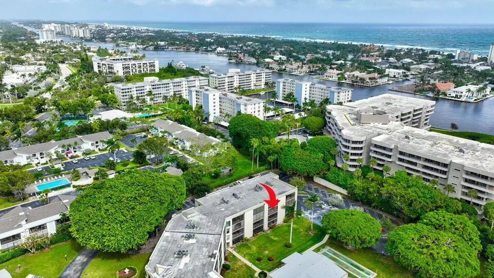 555 Banyan Tree Lane, #302