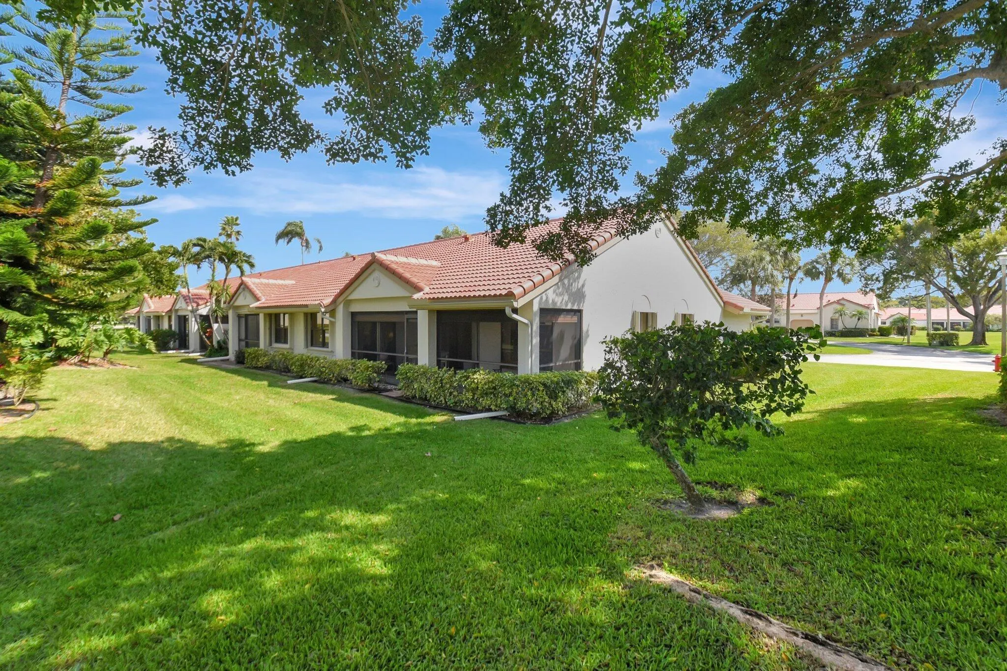 5943 Parkwalk Circle W