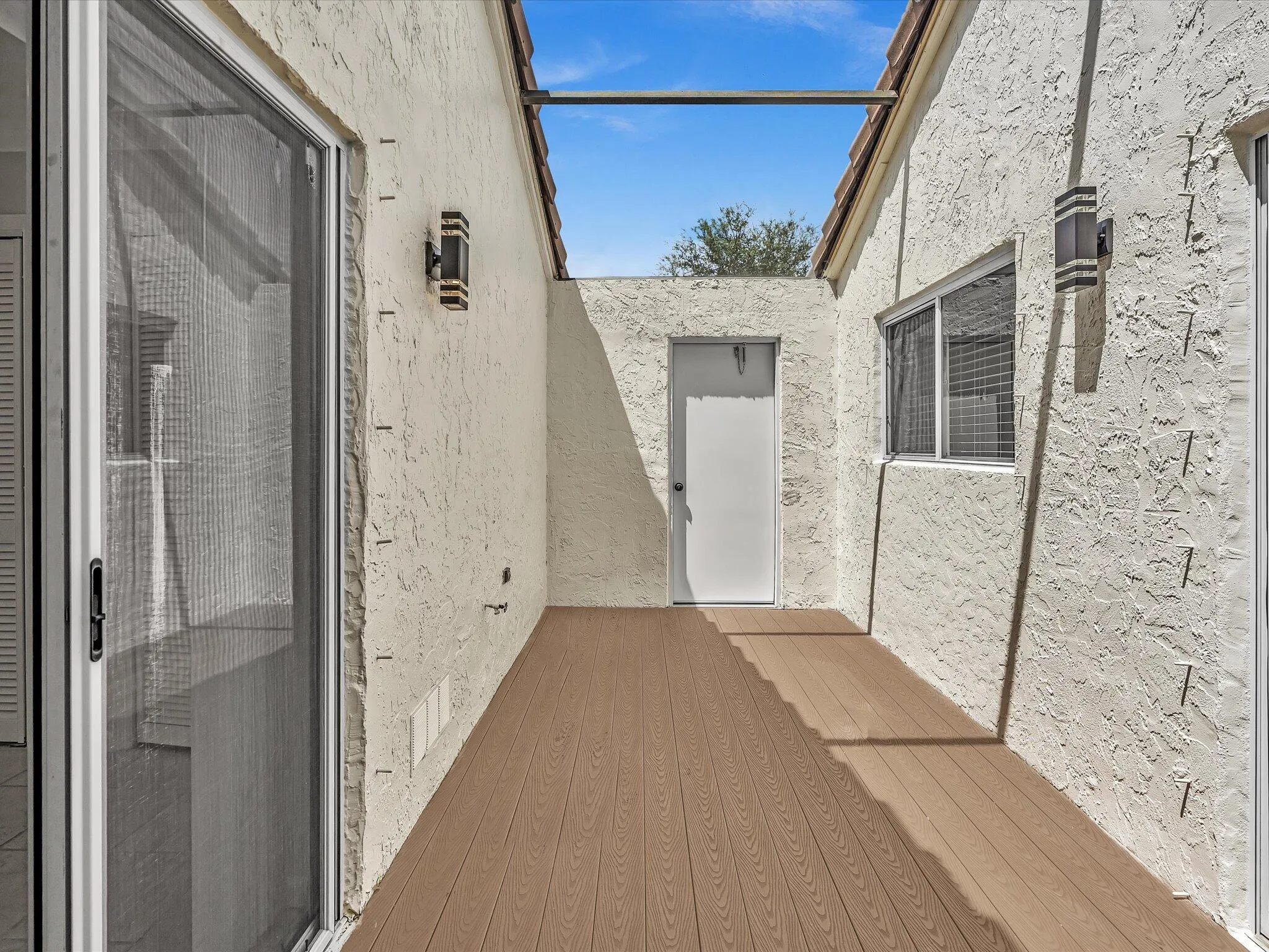 7222 Carmel Court