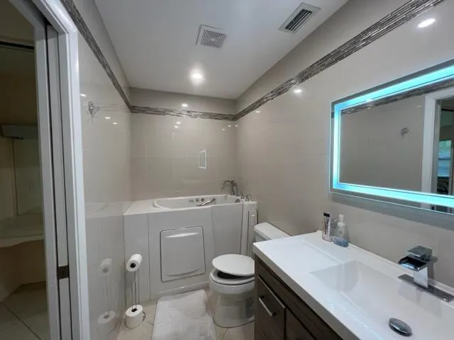 13950 Nesting Way, #B