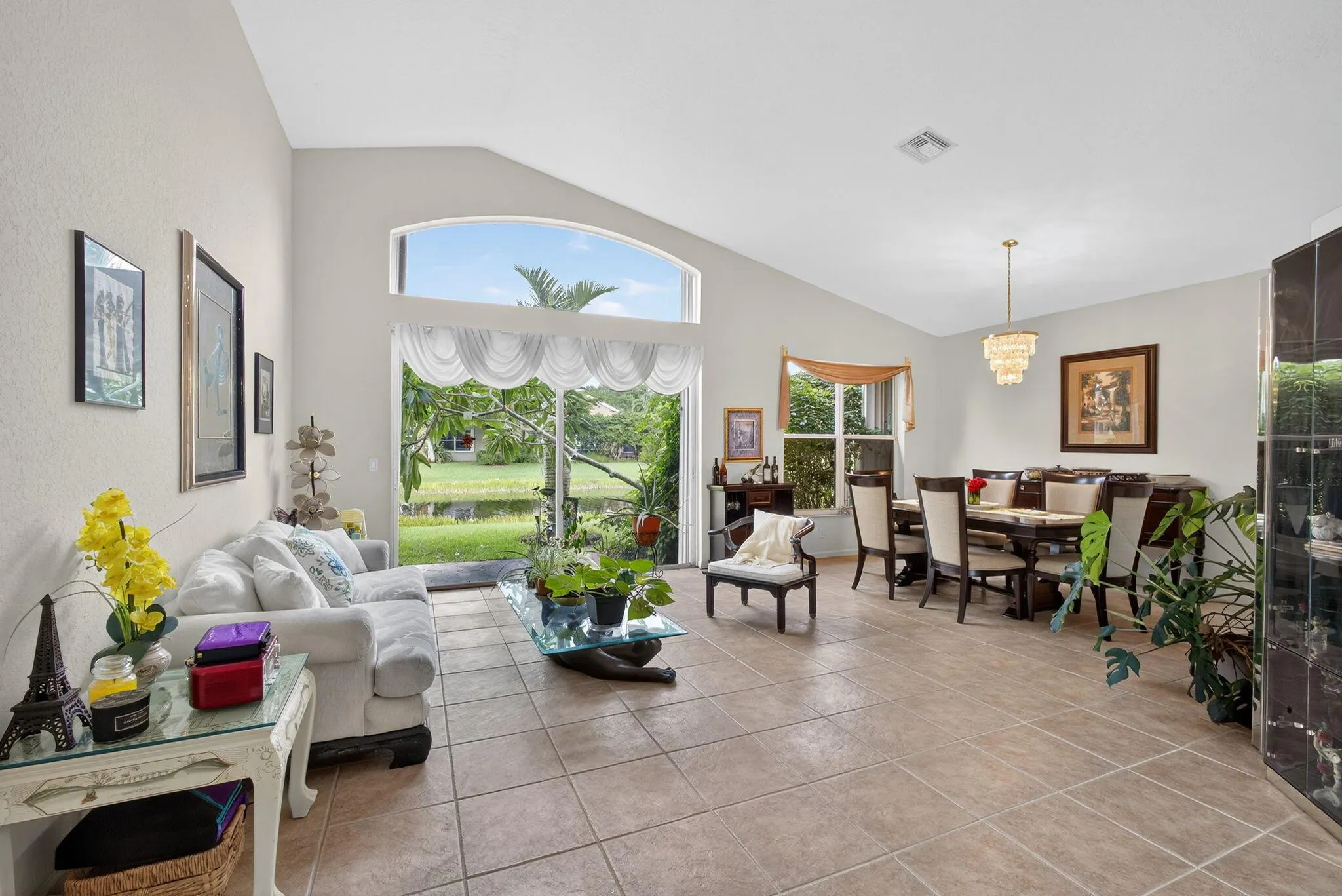 10109 Diamond Lake Road
