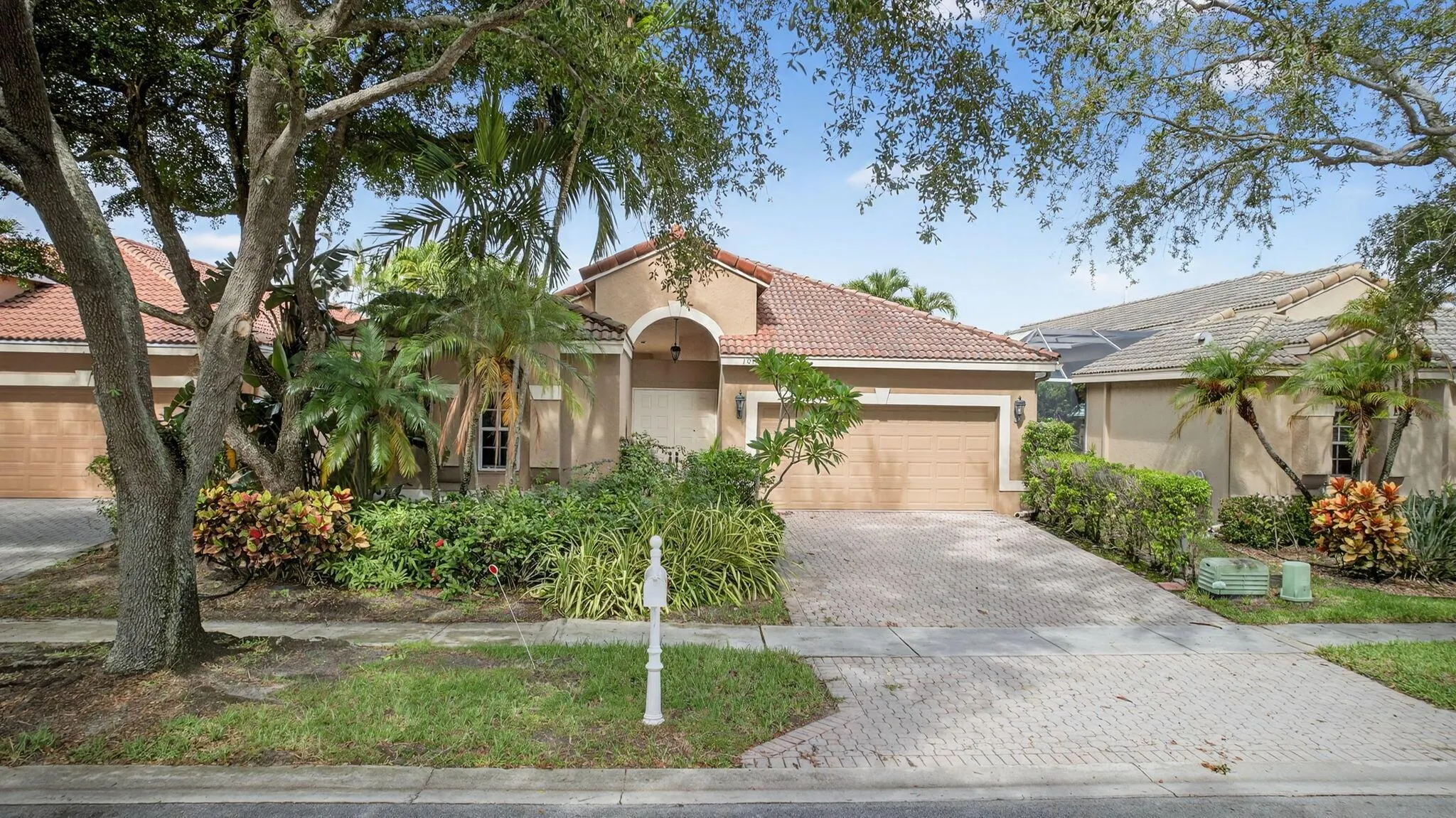 10109 Diamond Lake Road