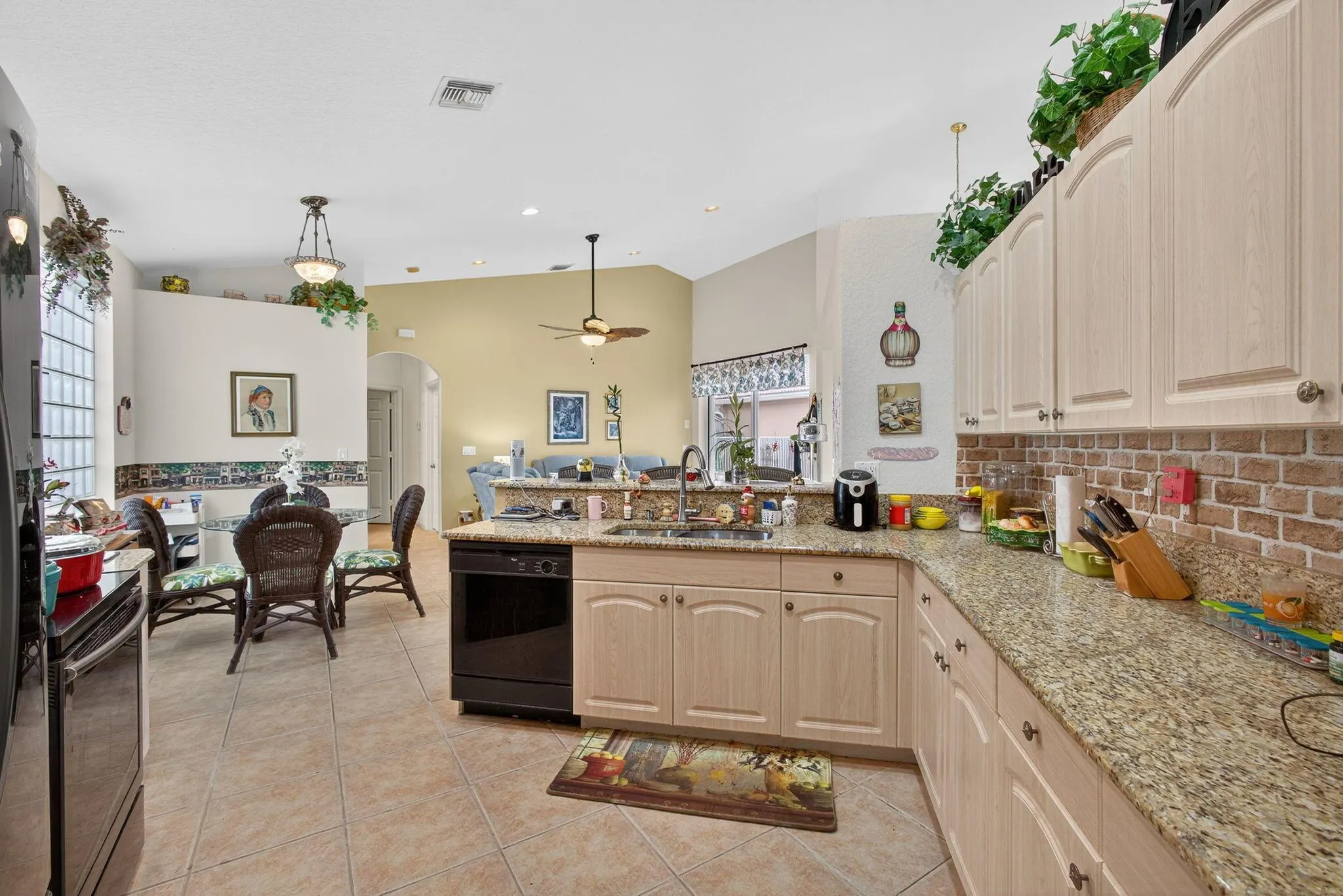 10109 Diamond Lake Road