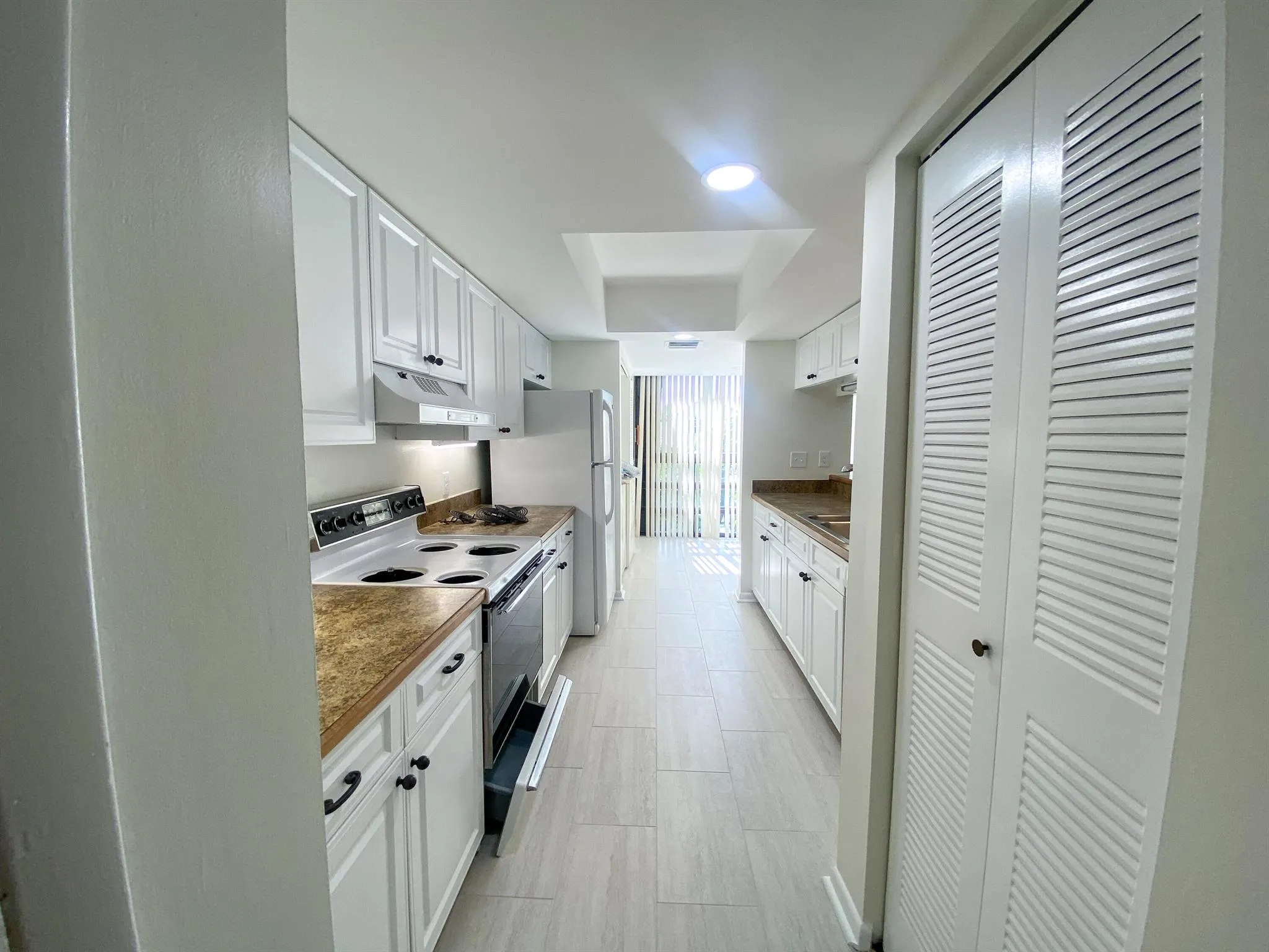 4283 Wood Ride Road E, #E