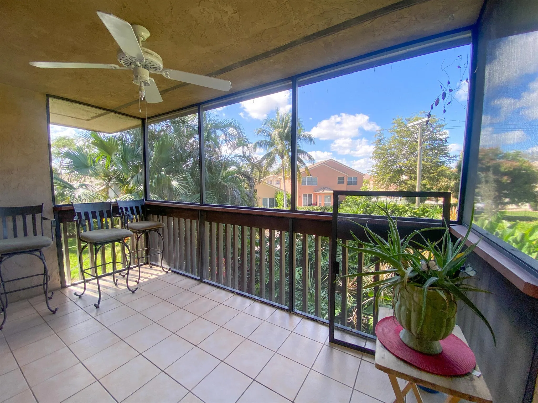 4283 Wood Ride Road E, #E