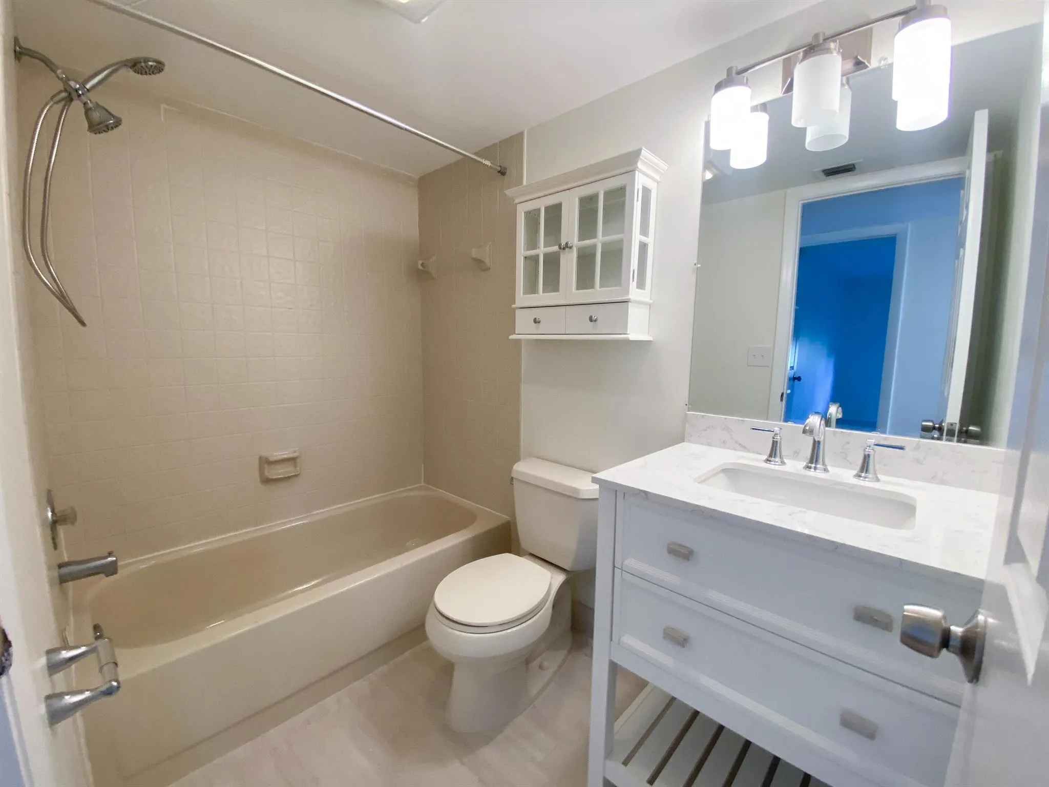 4283 Wood Ride Road E, #E