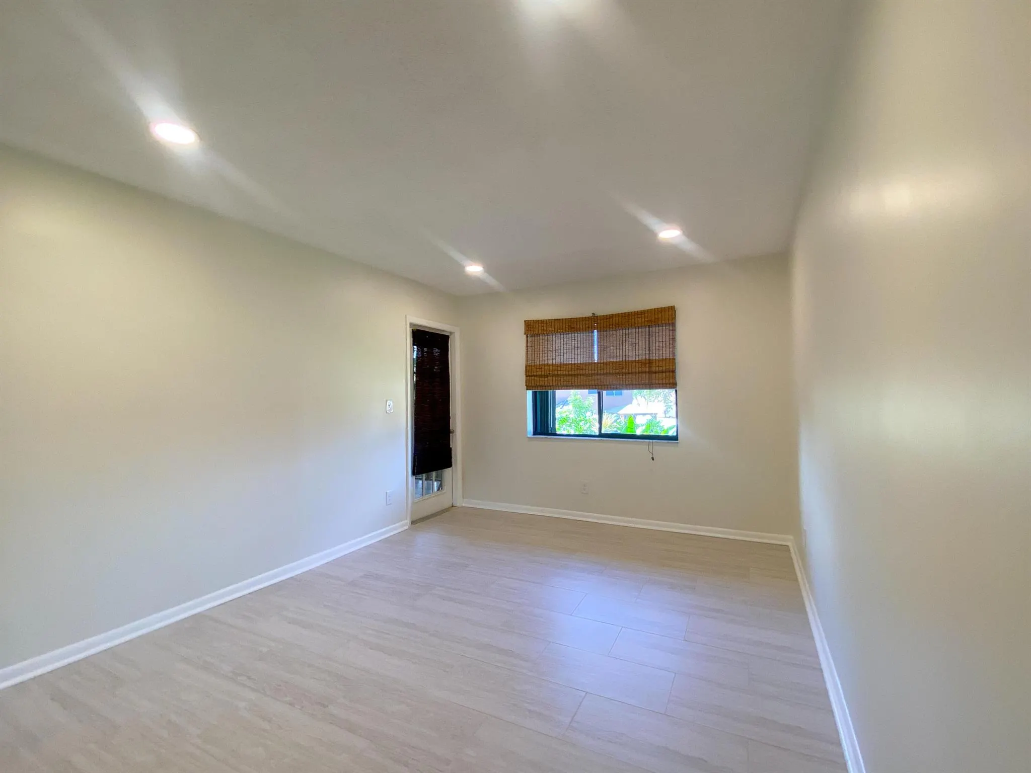 4283 Wood Ride Road E, #E