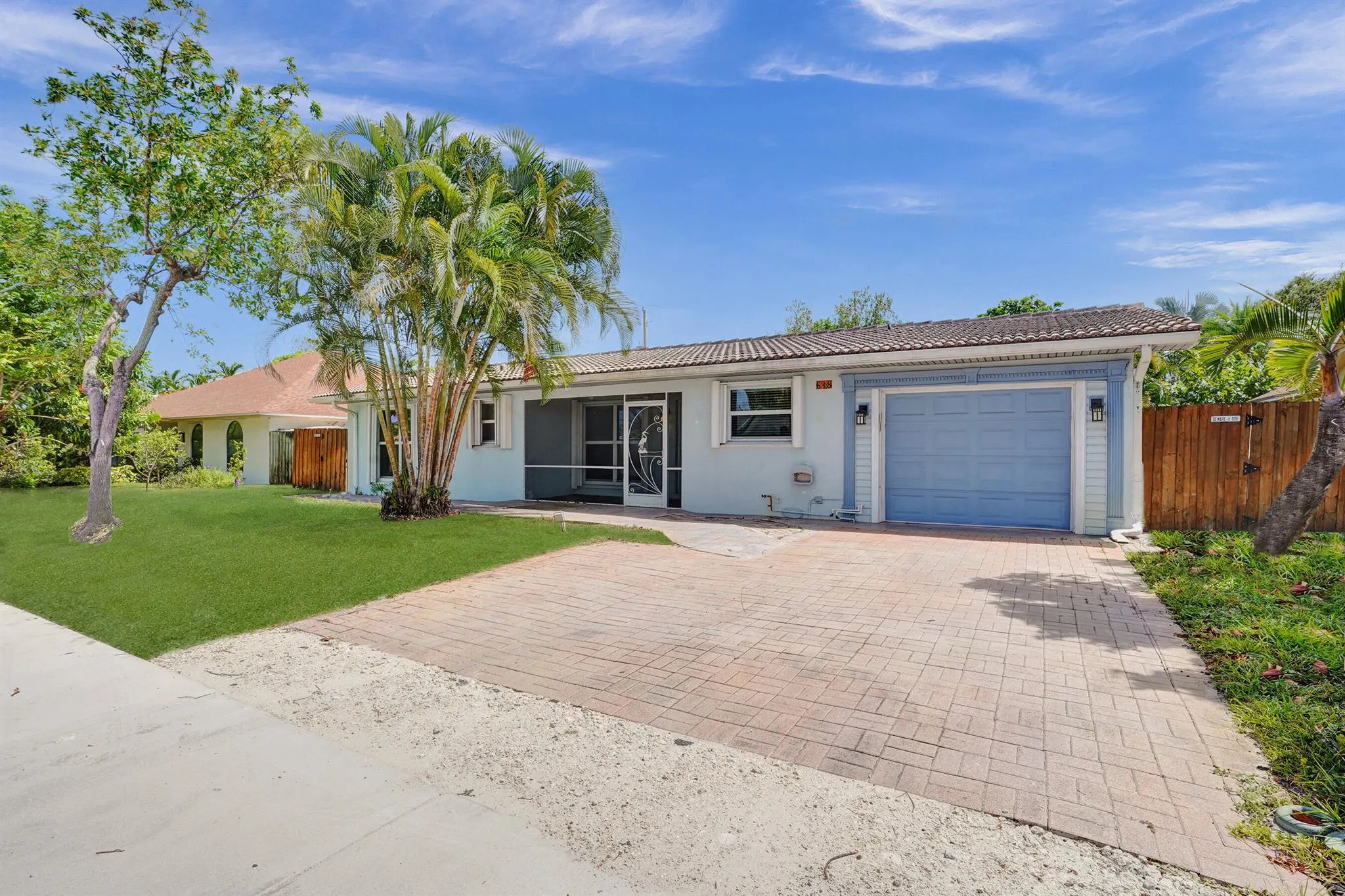 618 Lindell Boulevard