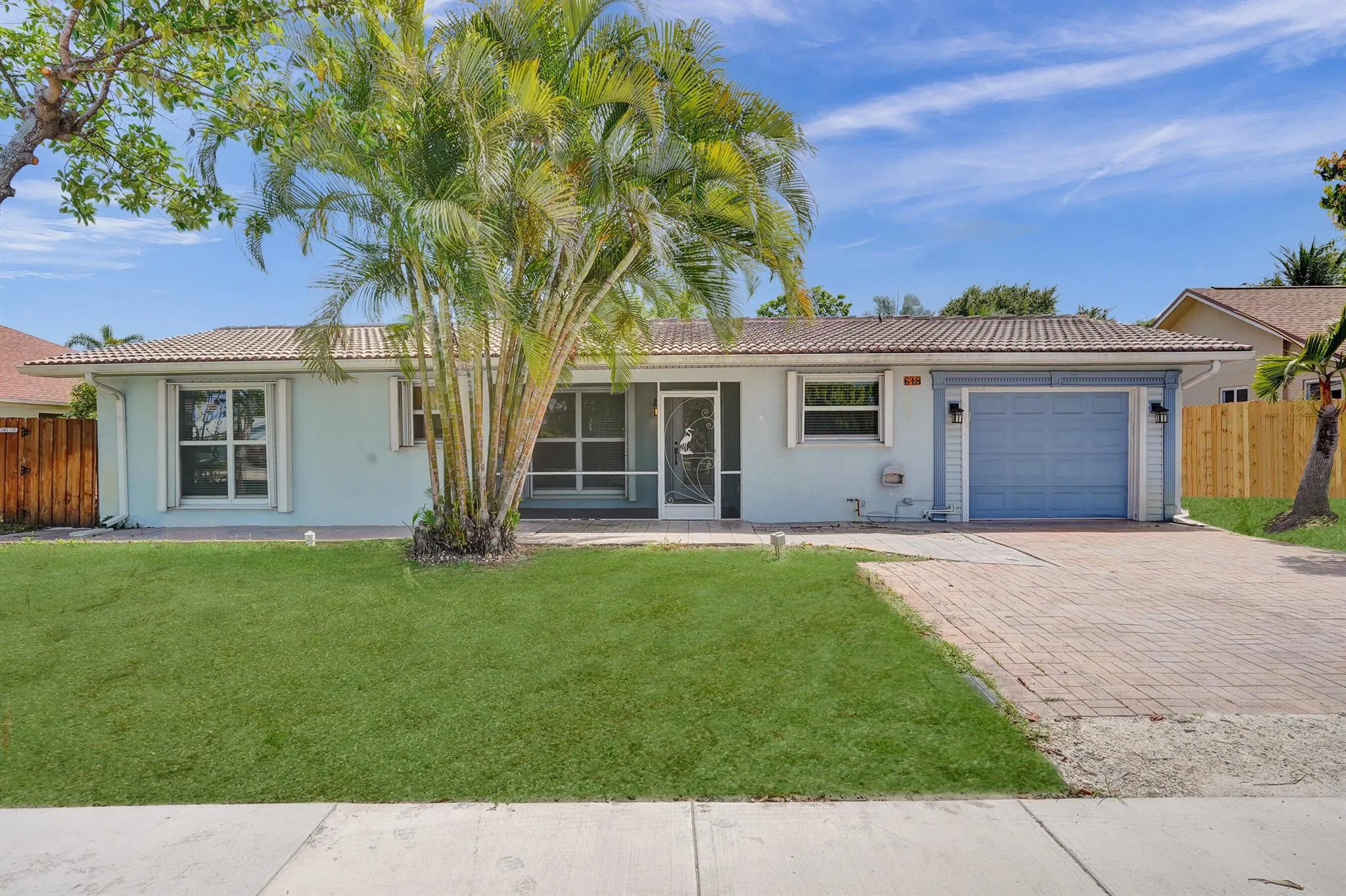 618 Lindell Boulevard