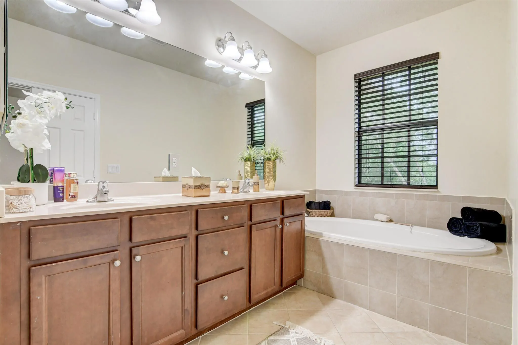 10366 Wellington Parc Drive