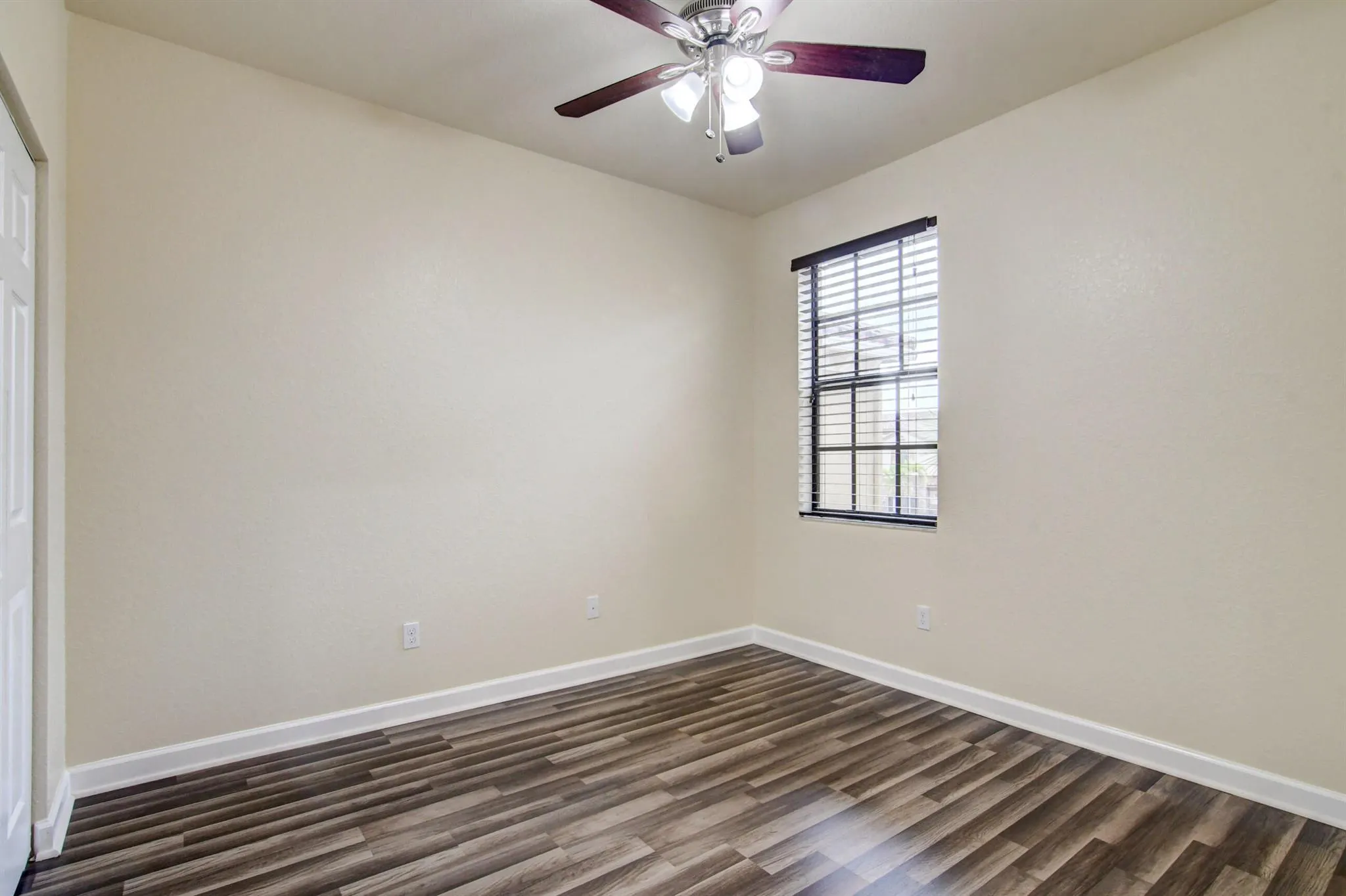 10366 Wellington Parc Drive