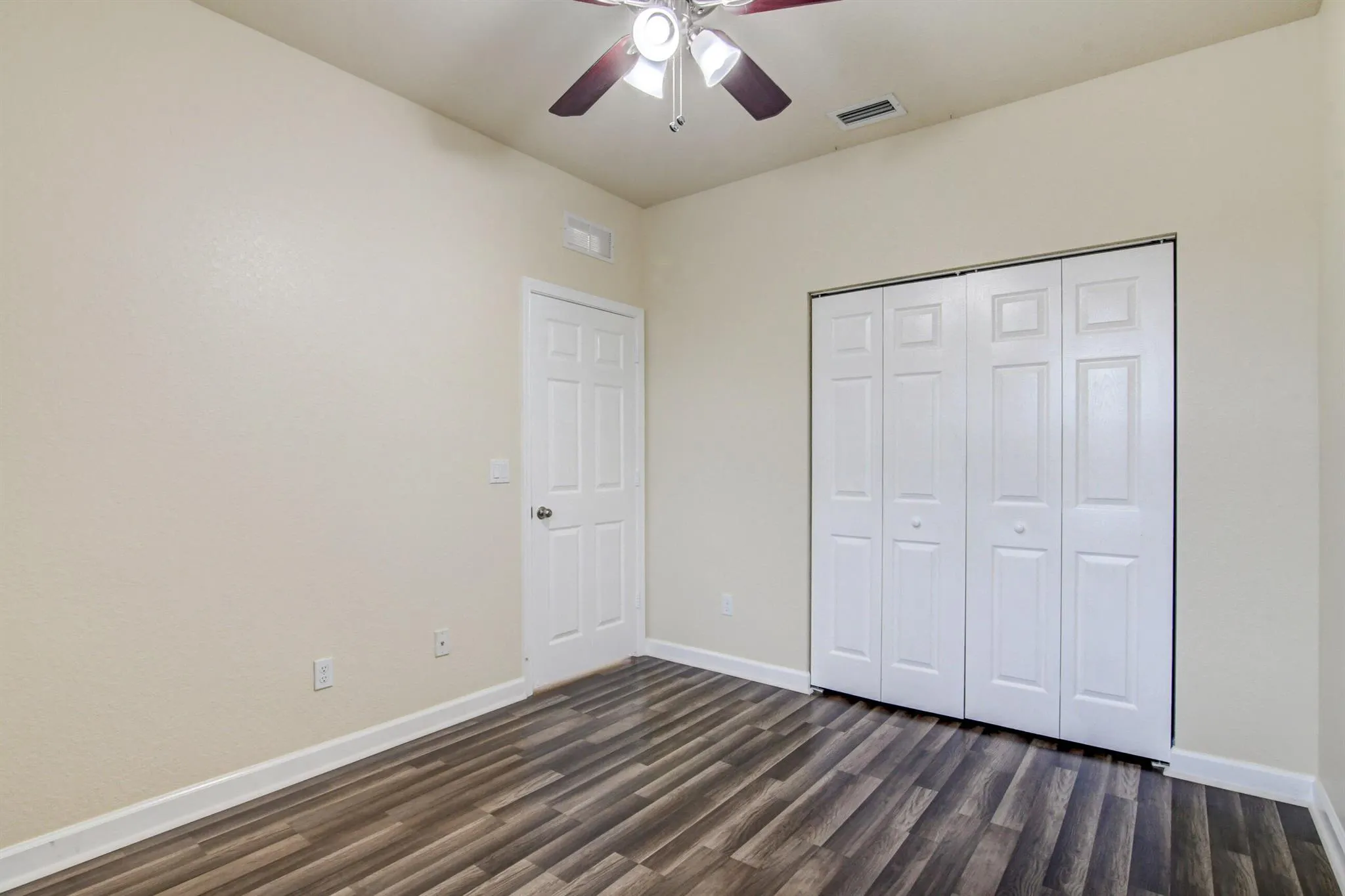 10366 Wellington Parc Drive