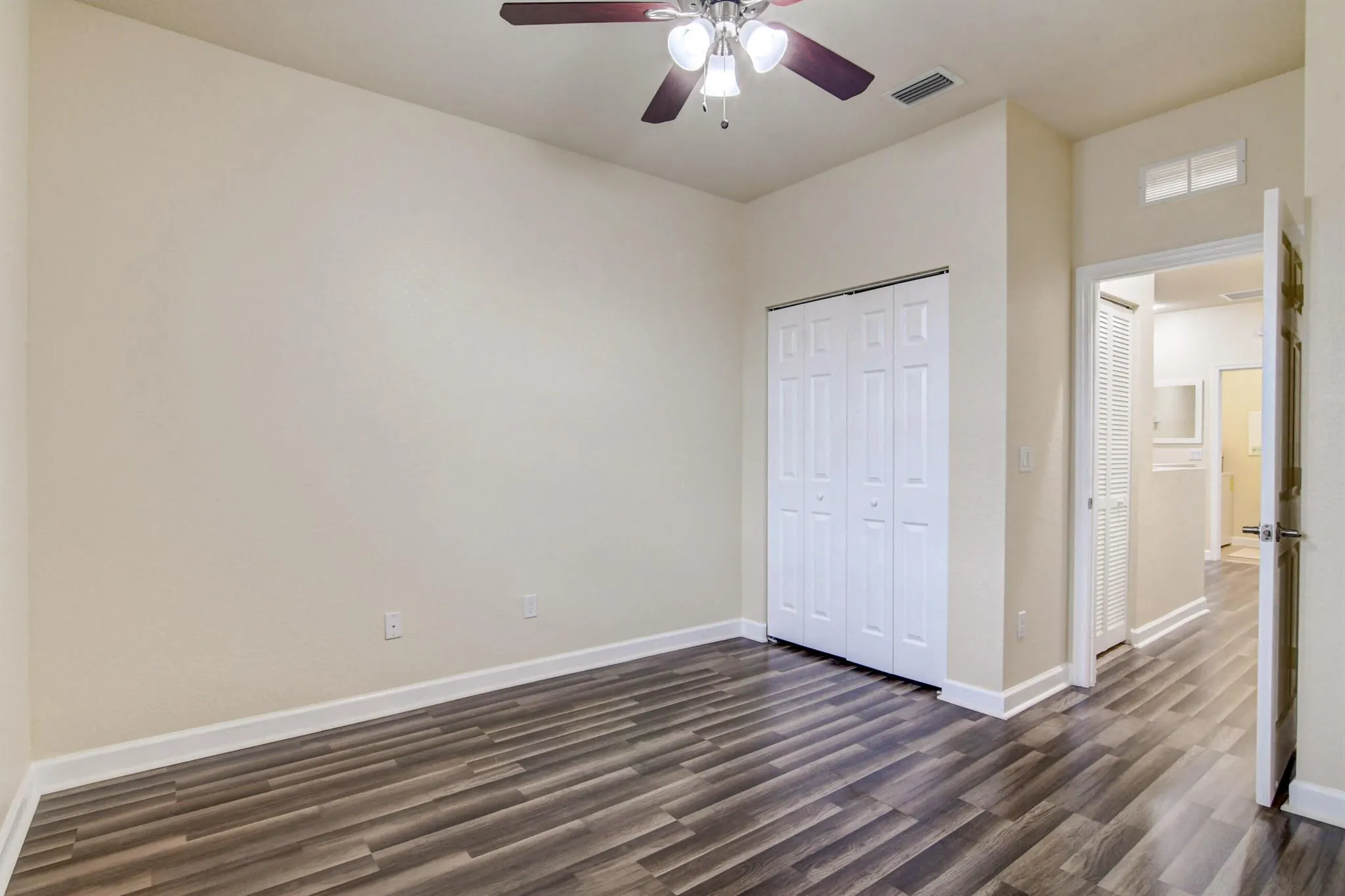 10366 Wellington Parc Drive